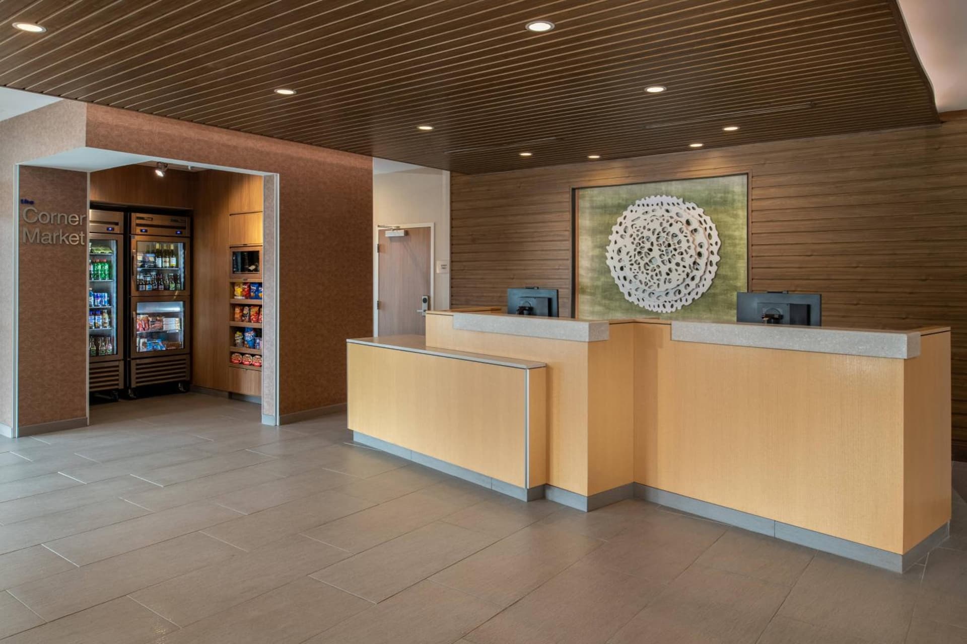 Fairfield Inn & Suites by Marriott Wenatchee interior in Wenatchee, WA — gallery photo 2
