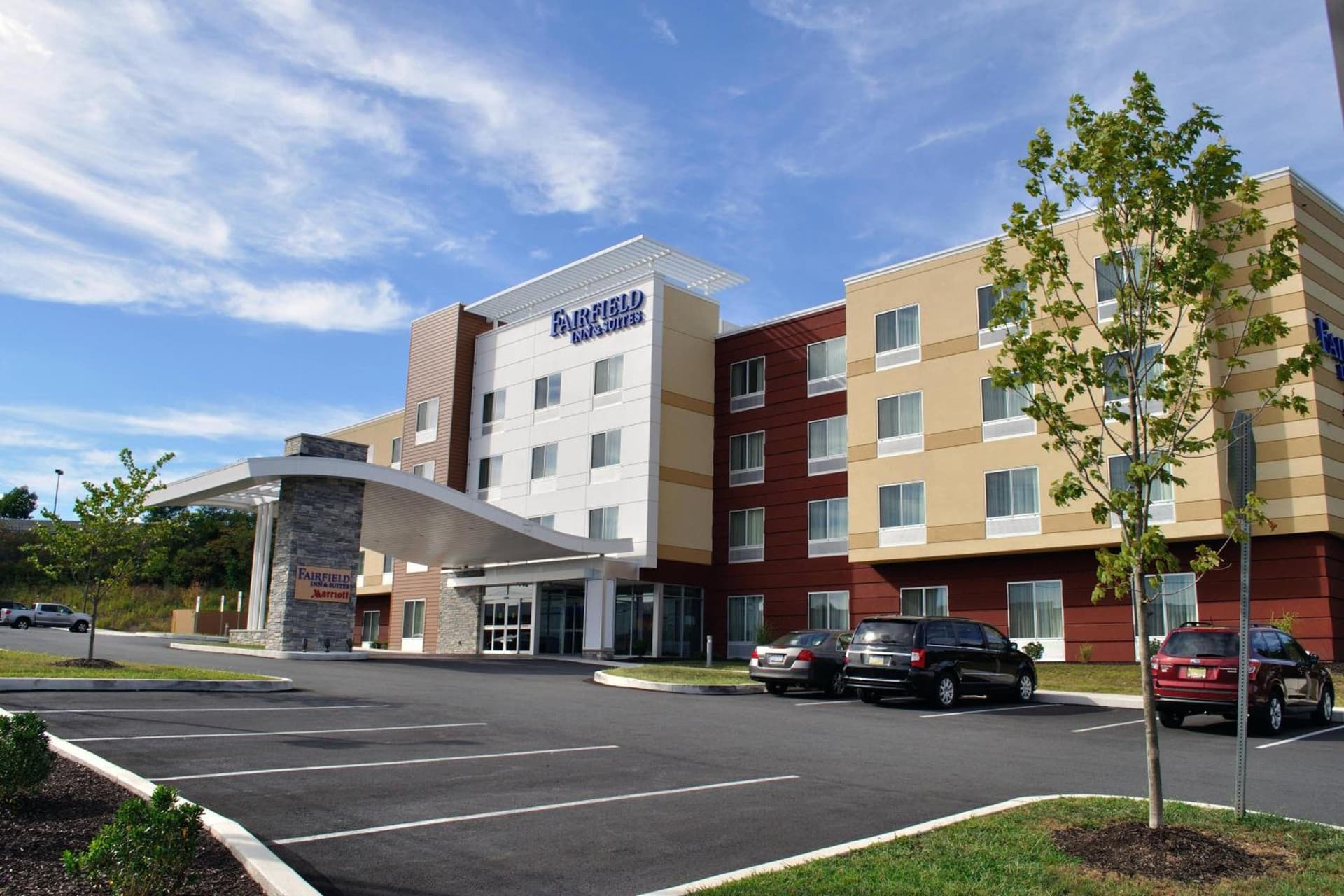 Fairfield Inn & Suites by Marriott Stroudsburg Bartonsville/Poconos featured exterior or lobby in Stroudsburg, PA — similar hotel