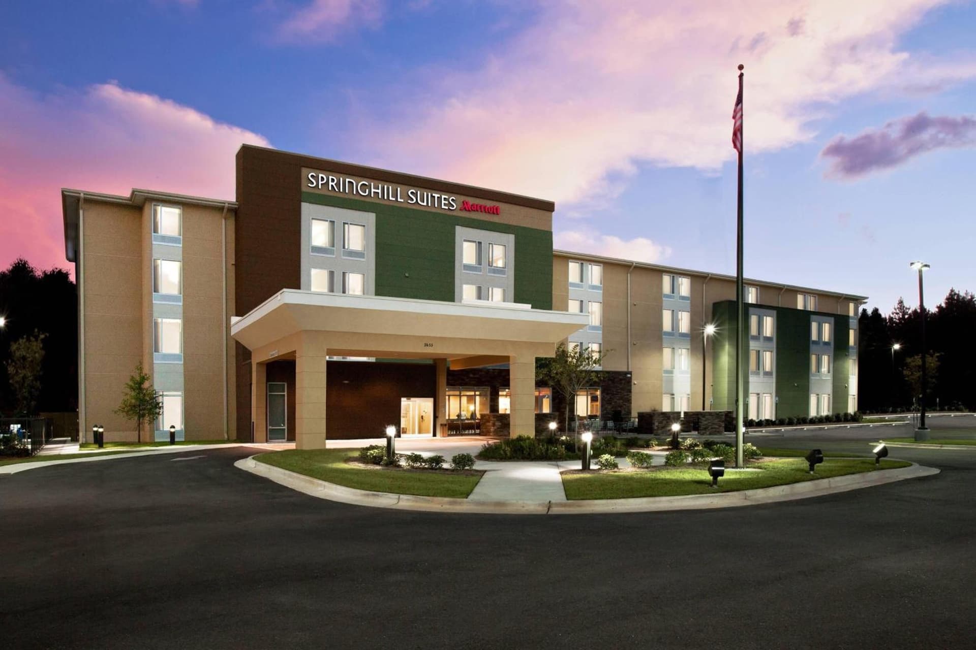 SpringHill Suites by Marriott Mobile West interior in Mobile, AL — gallery photo 2