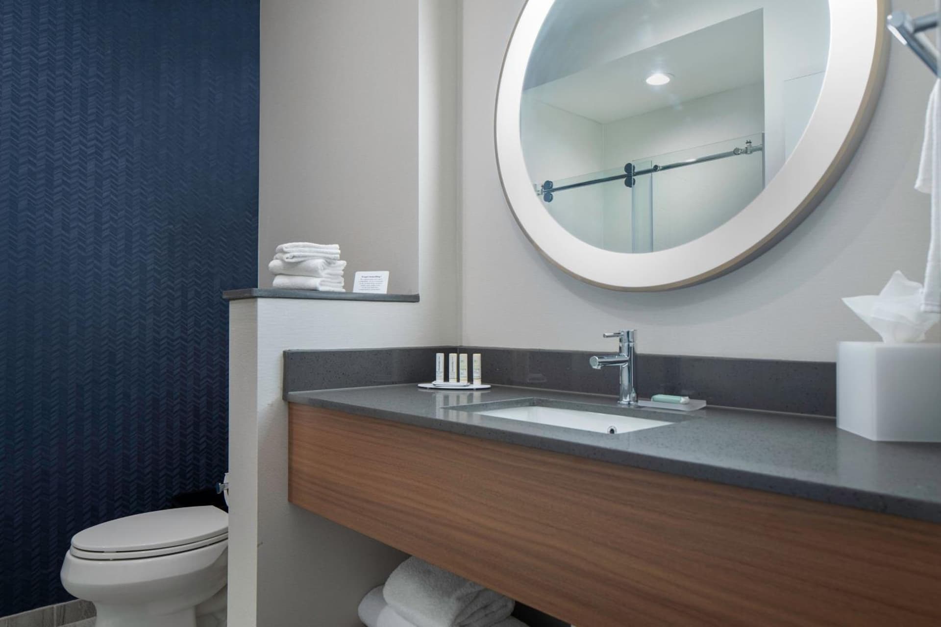Fairfield by Marriott Inn & Suites Dallas McKinney gallery photo in McKinney, TX — image 12
