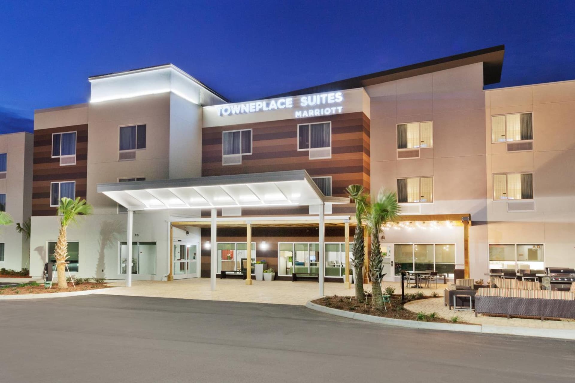 TownePlace Suites Dothan interior in Dothan, AL — gallery photo 2
