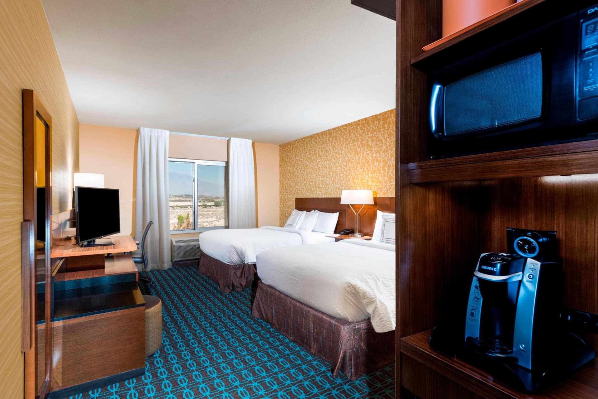 Fairfield by Marriott Inn & Suites Palm Desert Coachella Valley gallery photo in Palm Desert, CA — image 11