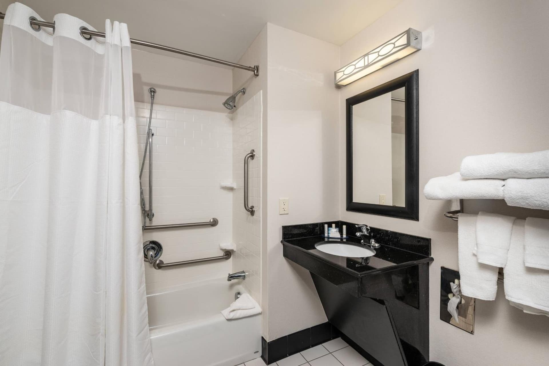 Fairfield Inn and Suites by Marriott New Bedford gallery photo in New Bedford, MA — image 10
