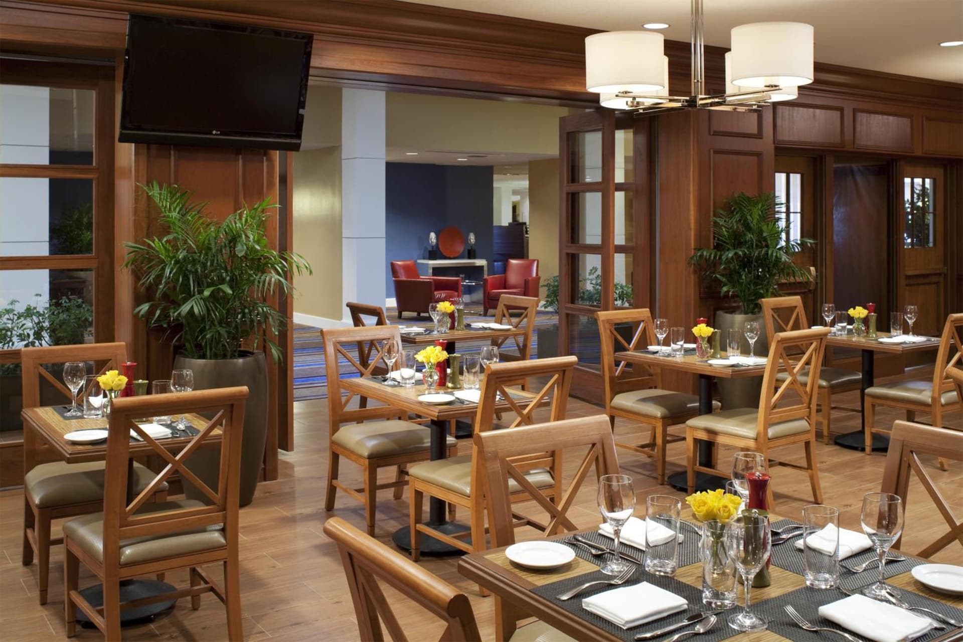Sheraton Albuquerque Uptown by Marriott interior in Albuquerque, NM — gallery photo 2