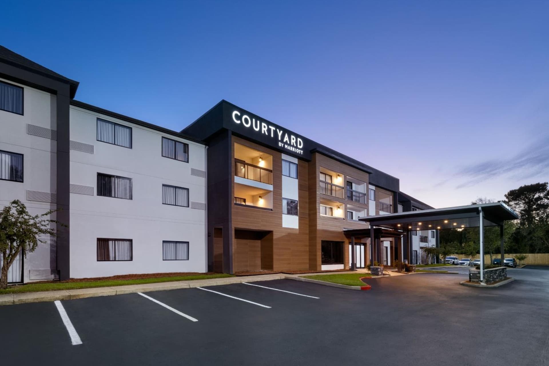Courtyard Mobile featured exterior or lobby in Mobile, AL — similar hotel