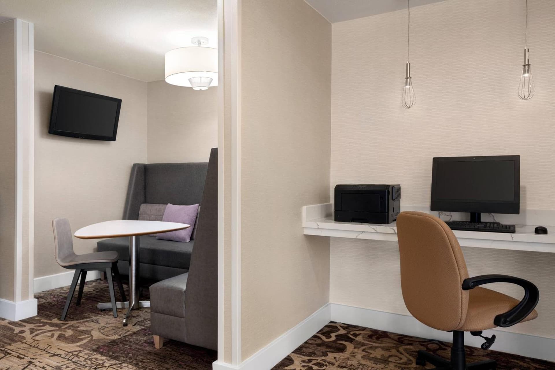 Residence Inn By Marriott Vacaville interior in Vacaville, CA — gallery photo 2