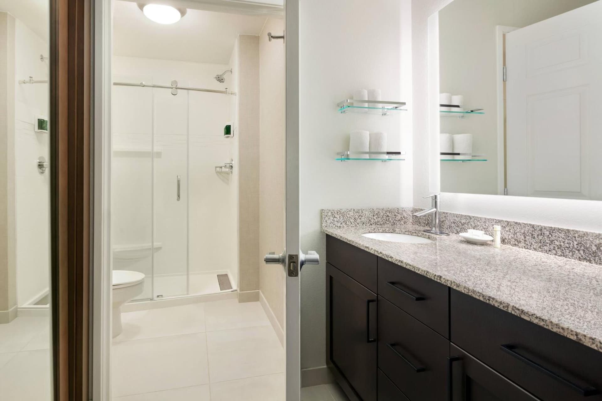 Residence Inn By Marriott Vacaville gallery photo in Vacaville, CA — image 13