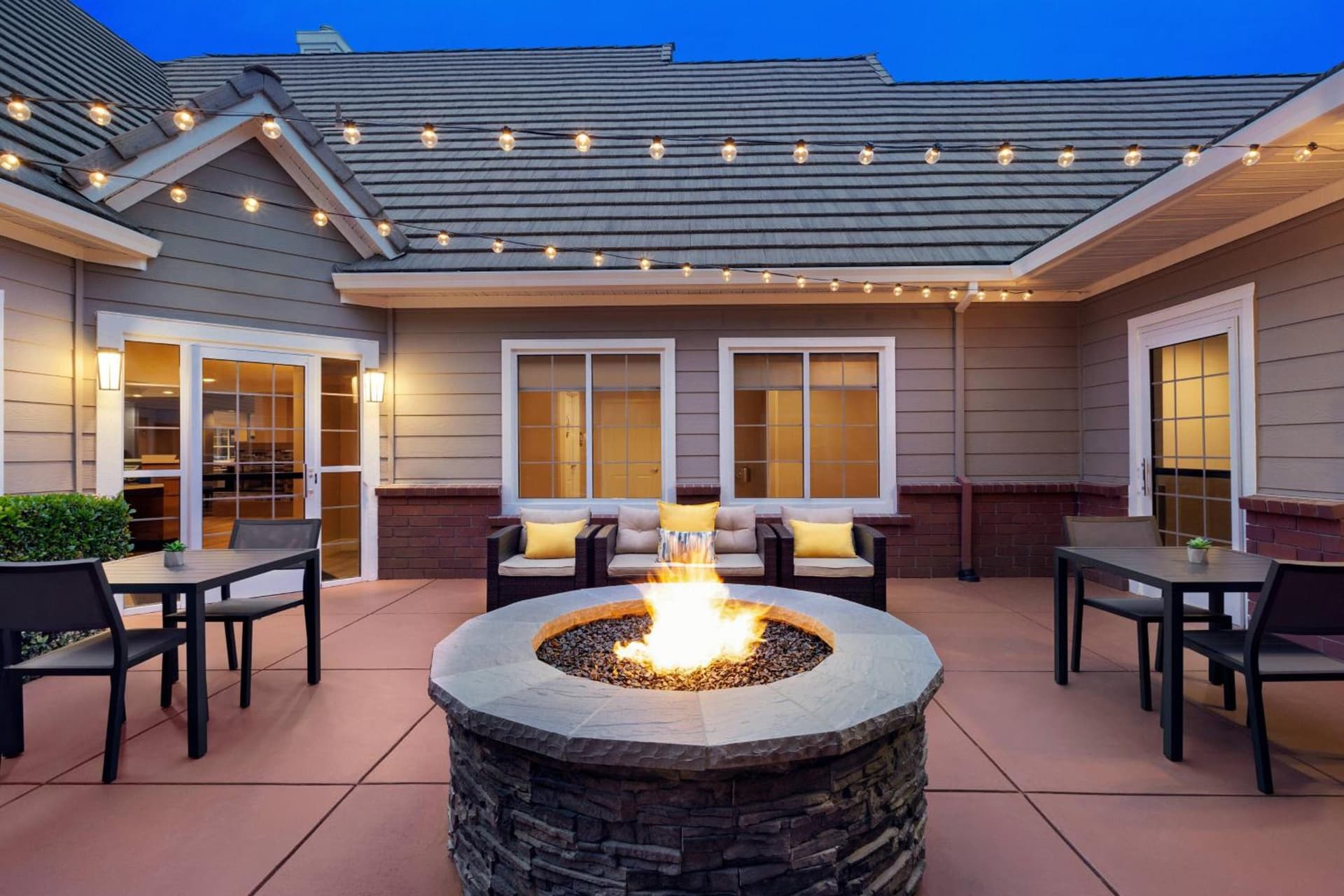 Residence Inn By Marriott Vacaville gallery photo in Vacaville, CA — image 14