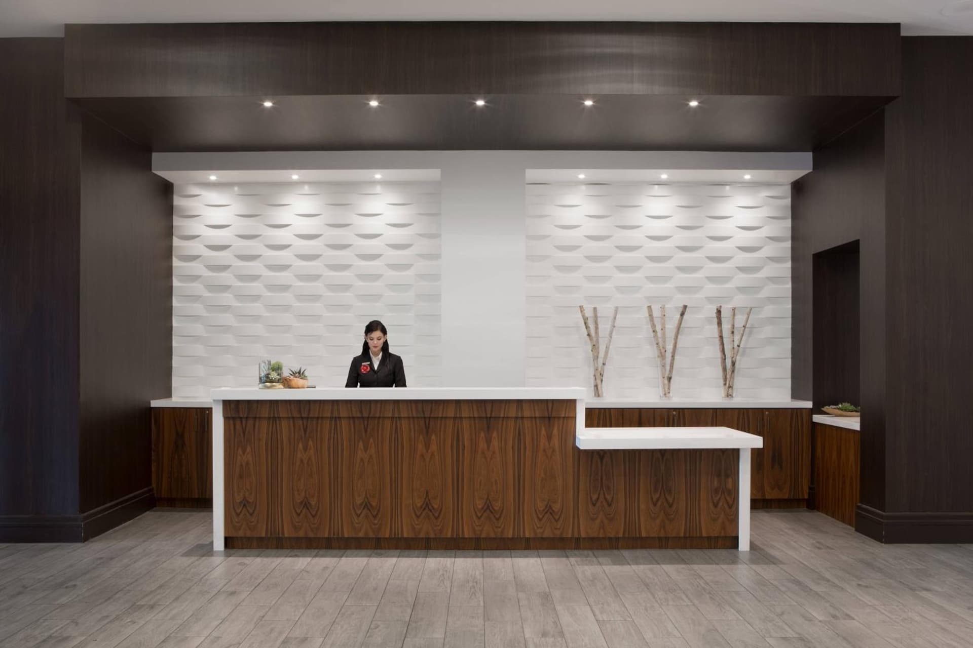 Kansas City Marriott Country Club Plaza interior in Kansas City, MO — gallery photo 2