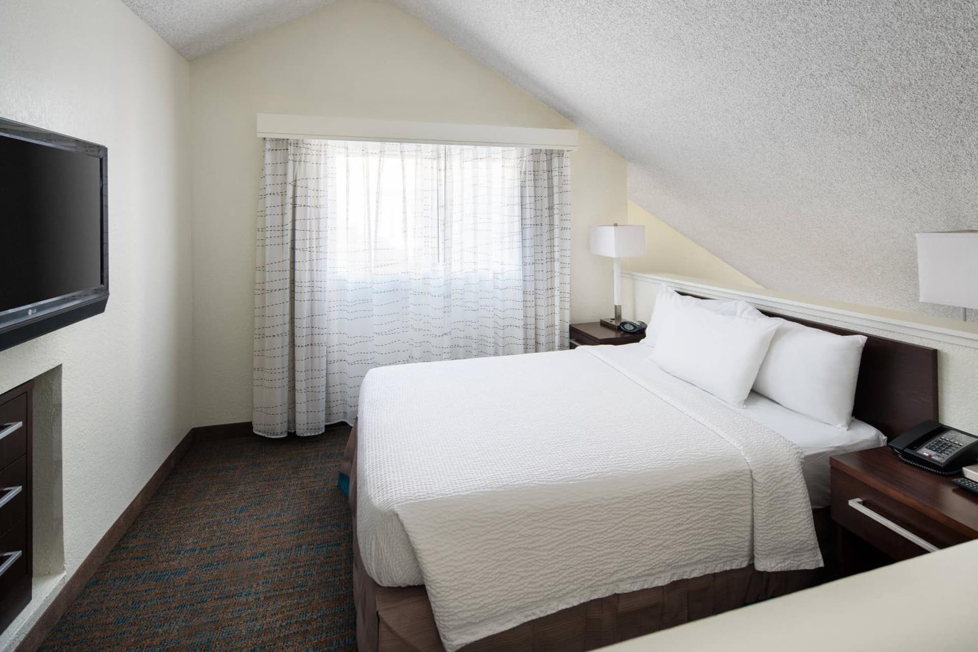 Residence Inn by Marriott Long Beach gallery photo in Long Beach, CA — image 8