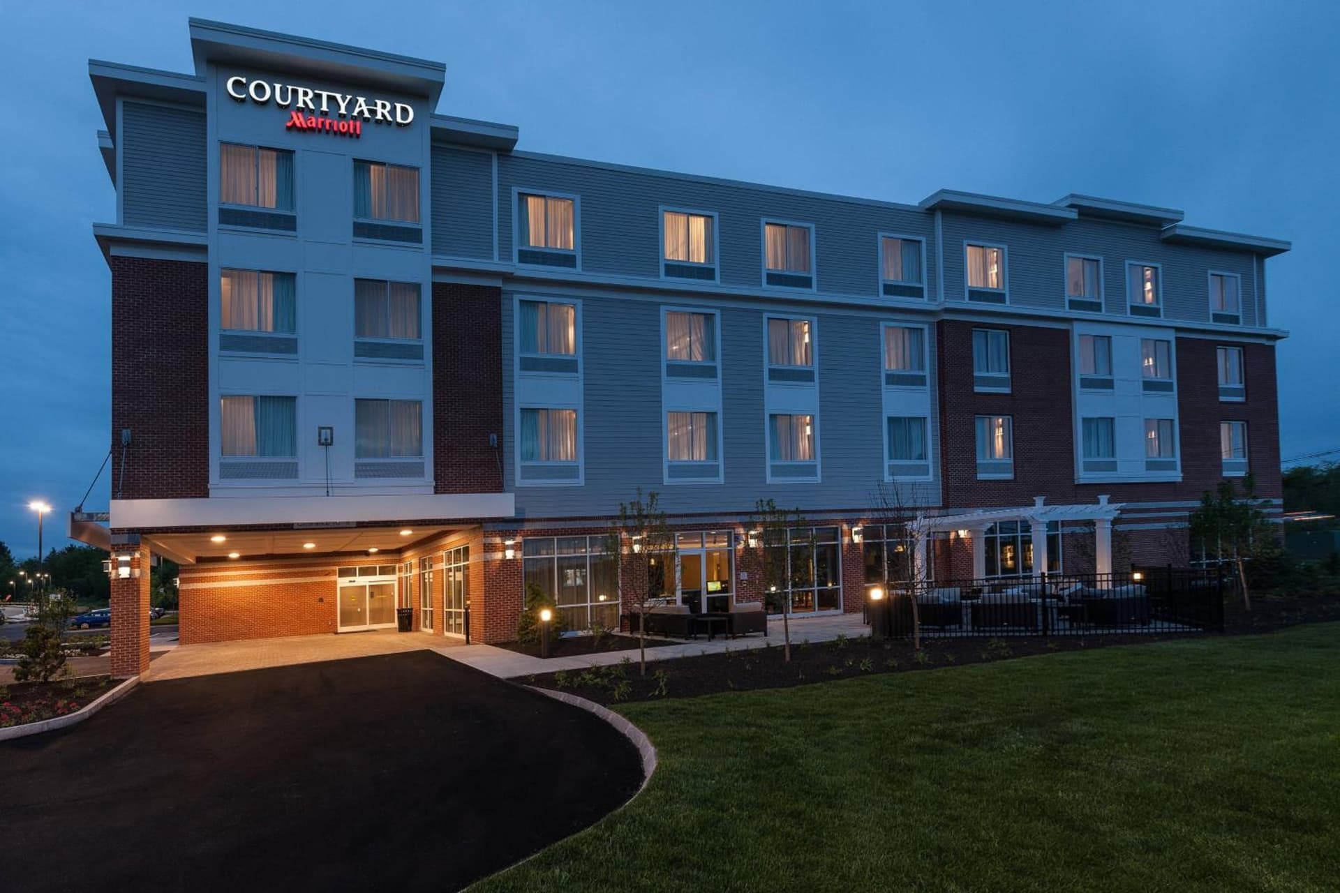 Courtyard by Marriott Boston Littleton — hotel in Leominster, Massachusetts
