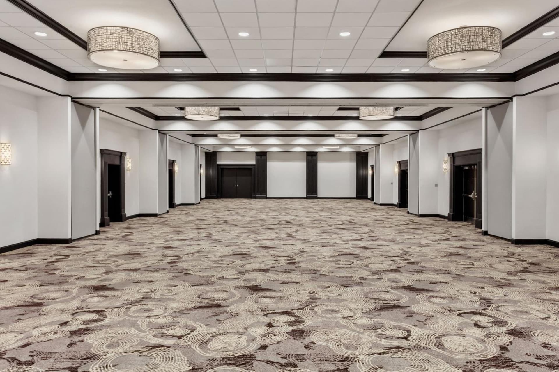 Delta Hotels by Marriott Somerset gallery photo in Somerset, NJ — image 9
