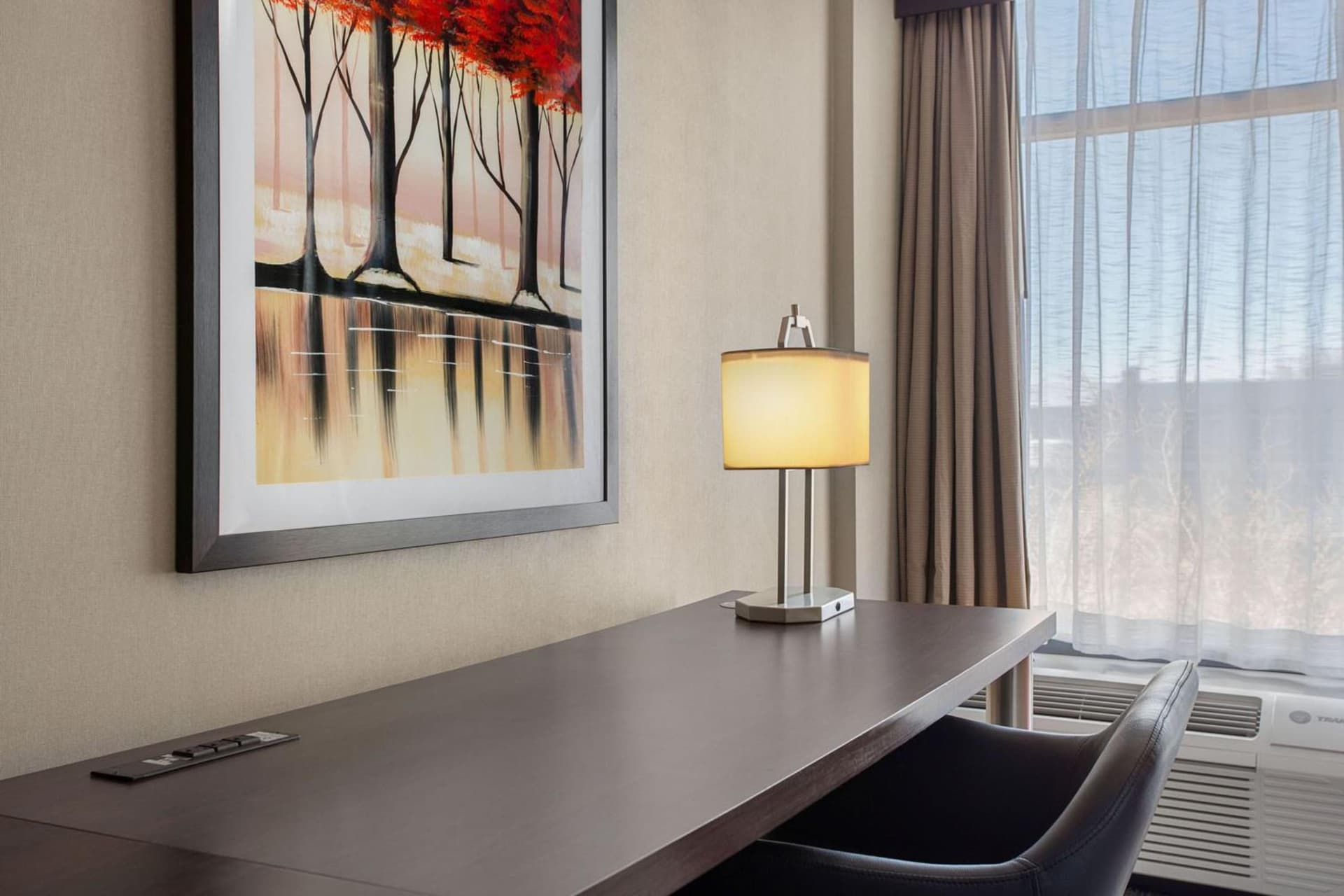 Delta Hotels by Marriott Somerset gallery photo in Somerset, NJ — image 4