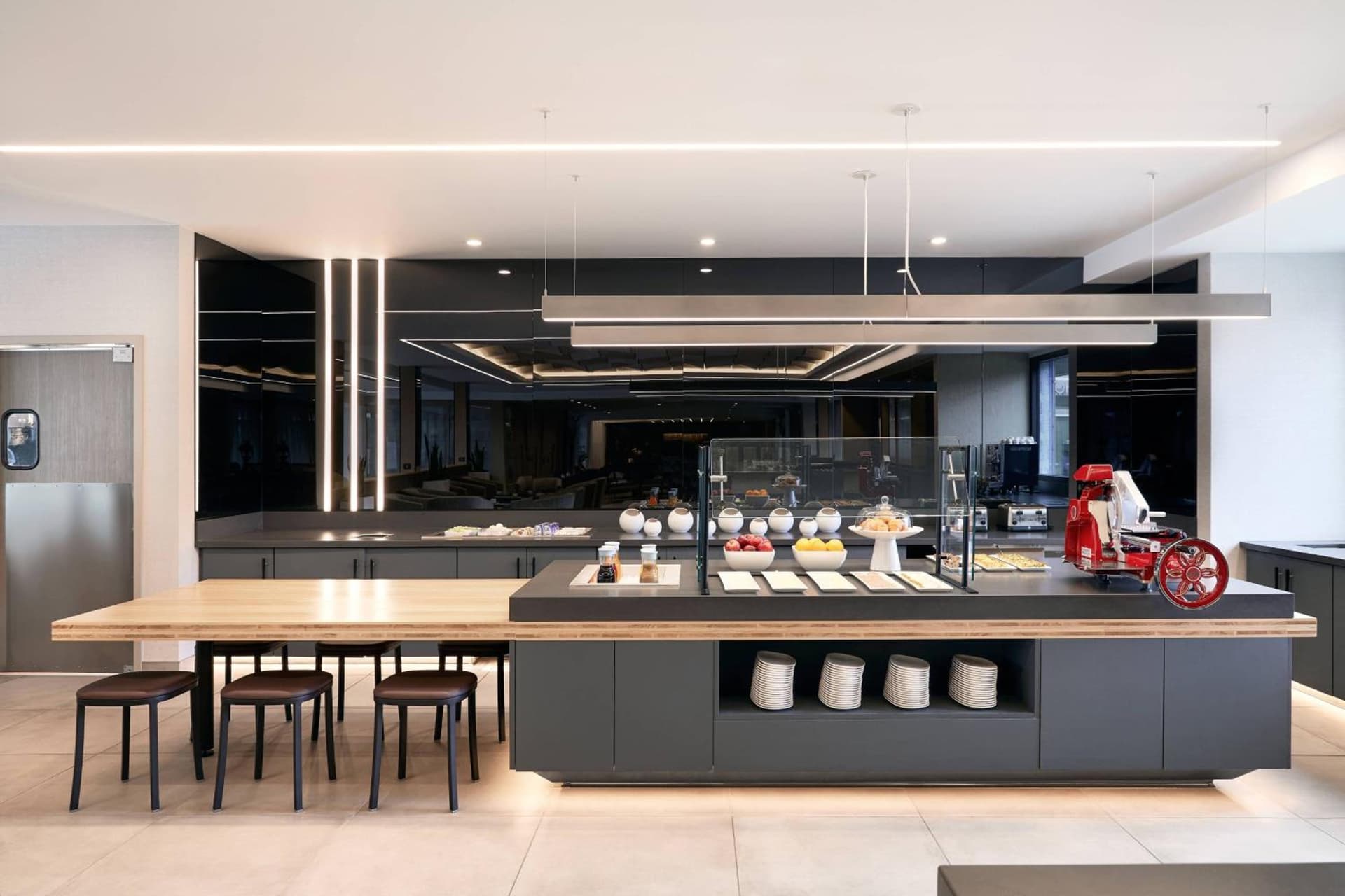 AC Hotel by Marriott Pleasanton gallery photo in Pleasanton, CA — image 39