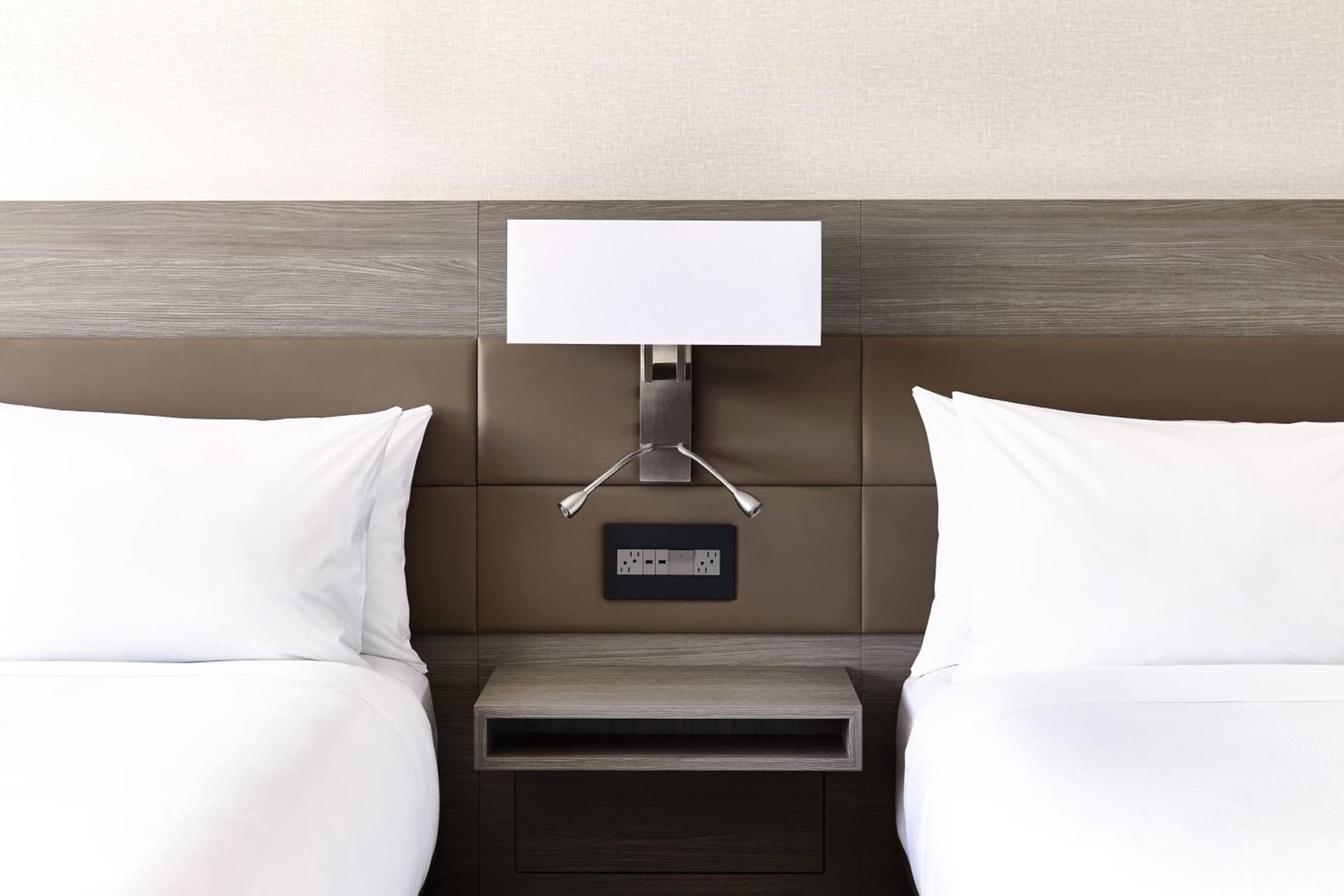 AC Hotel by Marriott Pleasanton gallery photo in Pleasanton, CA — image 54