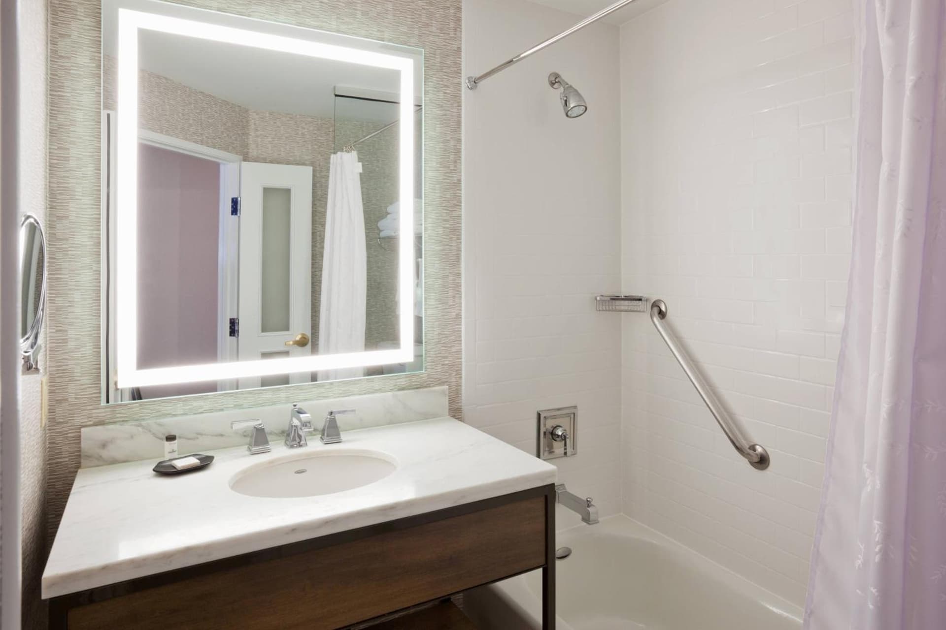 Sheraton St. Paul Woodbury Hotel gallery photo in Woodbury, MN — image 28