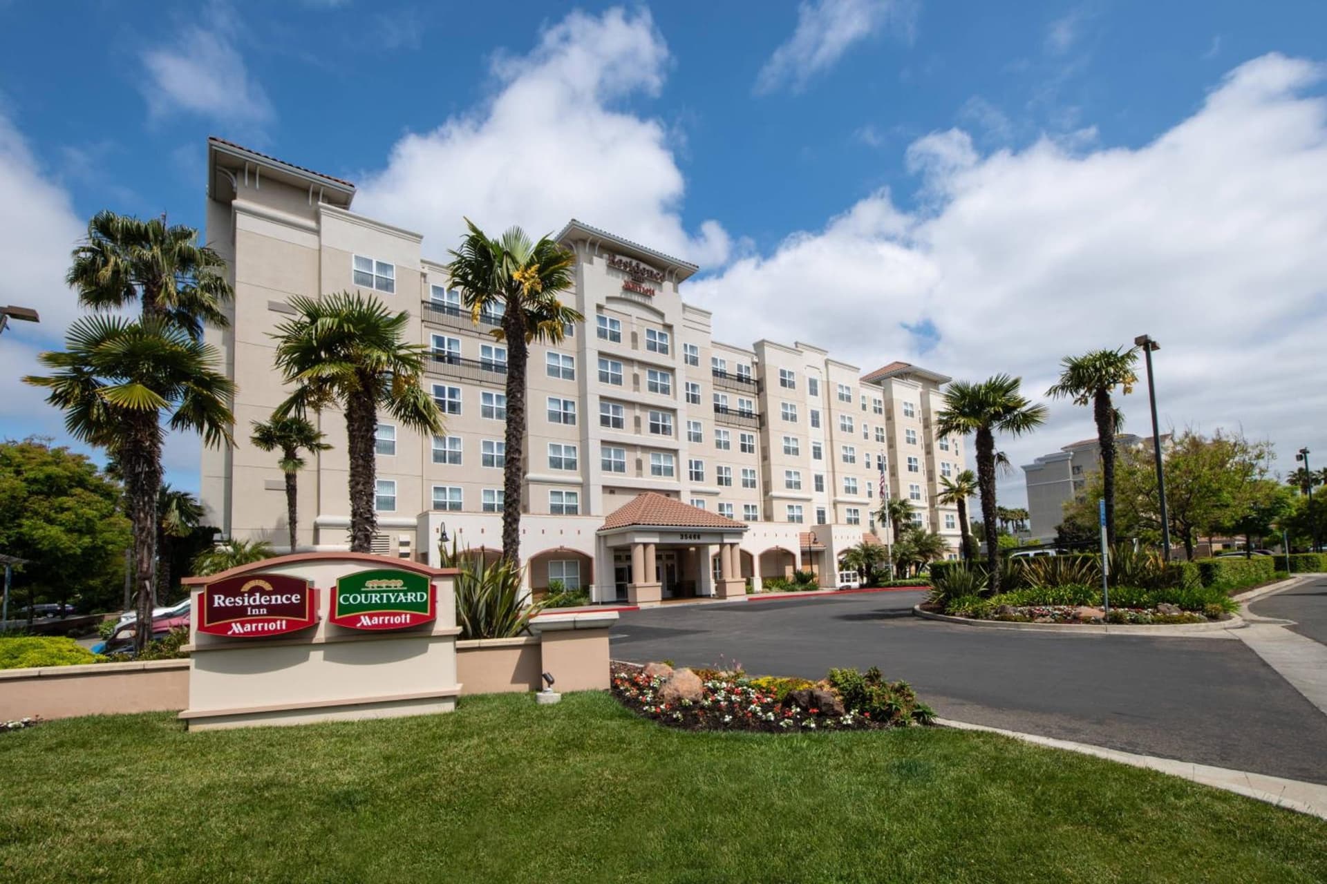 Residence Inn by Marriott Newark Silicon Valley property views in Newark, CA — gallery photo 3