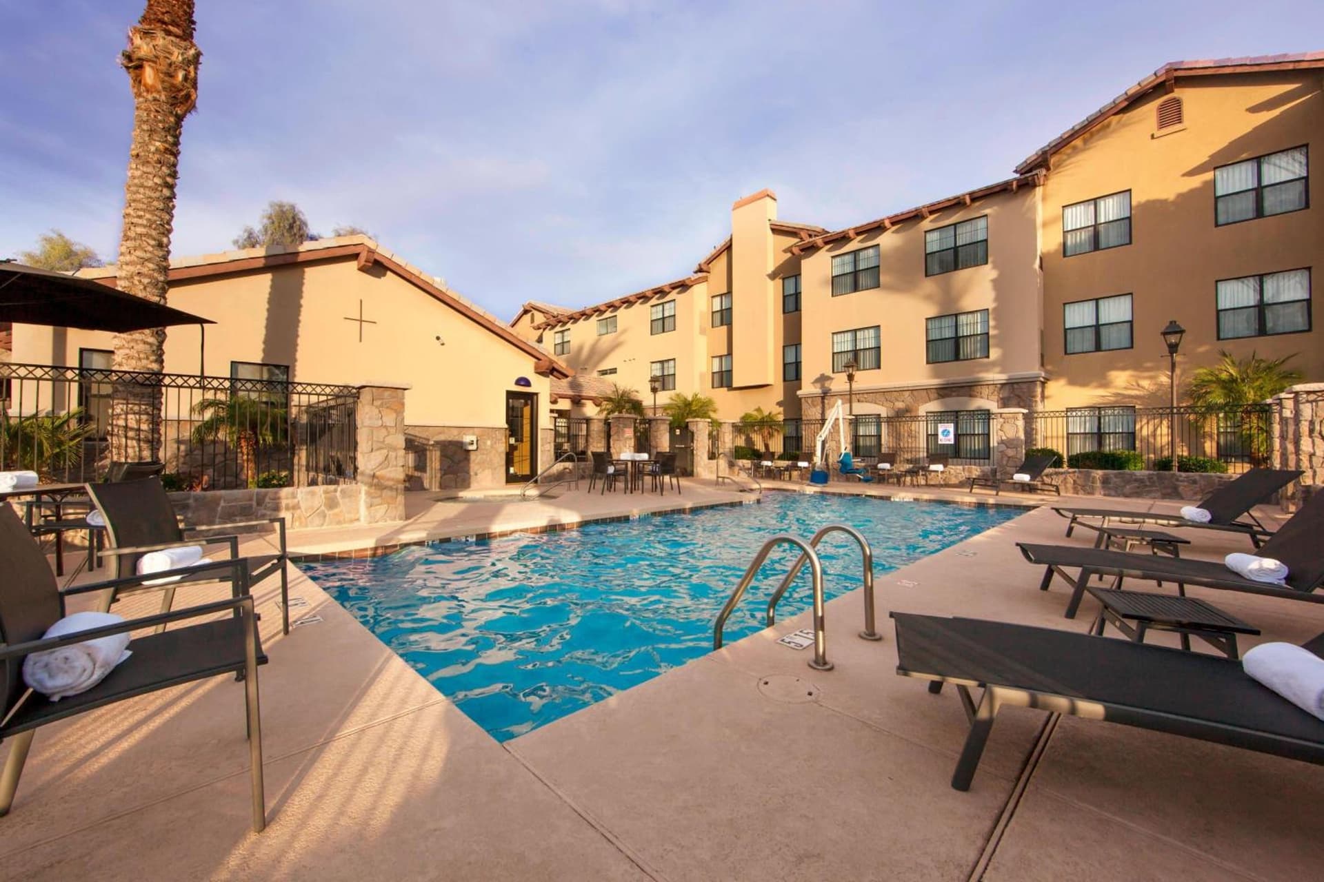 Sonesta ES Suites Phoenix Goodyear interior in Goodyear, AZ — gallery photo 2