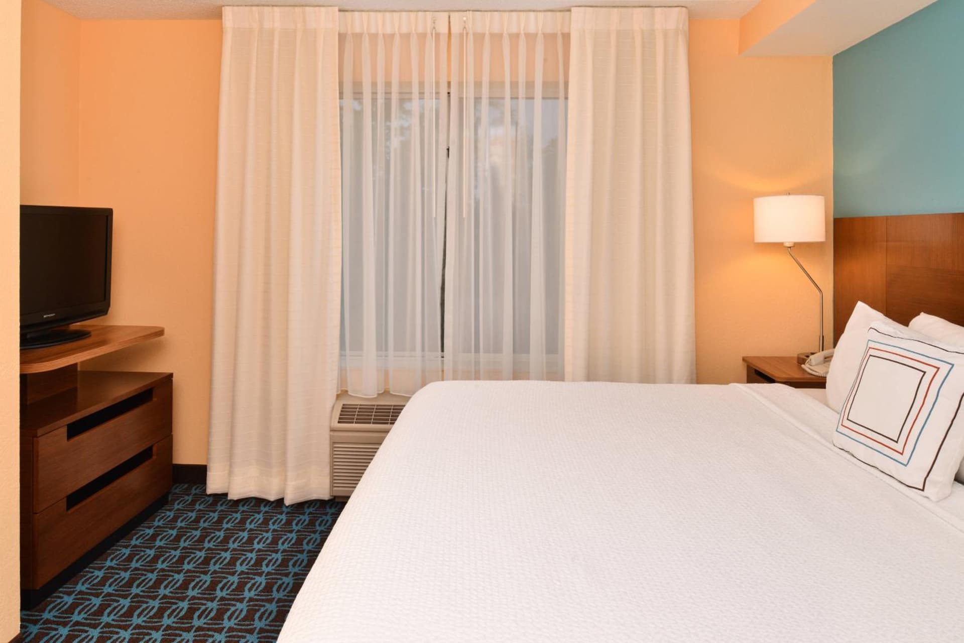 Fairfield Inn & Suites Cleveland Avon interior in Avon, OH — gallery photo 2