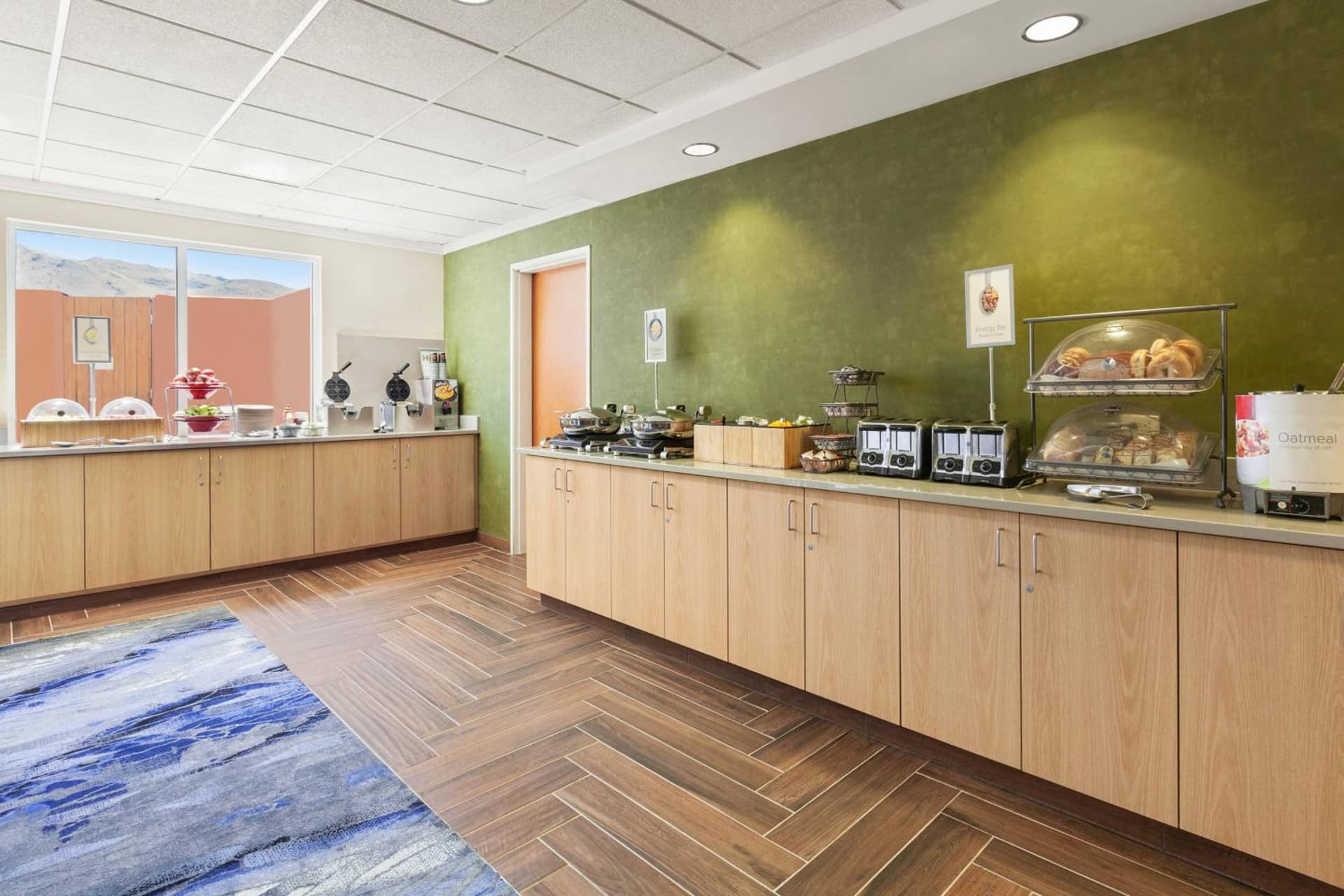 Fairfield Inn & Suites by Marriott Reno Sparks interior in Sparks, NV — gallery photo 2