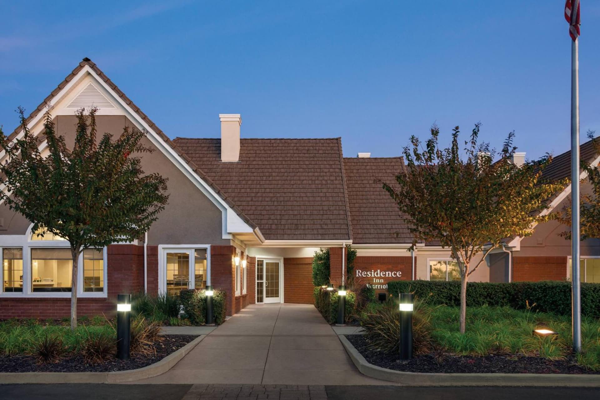 Residence Inn Sacramento Folsom interior in Folsom, CA — gallery photo 2