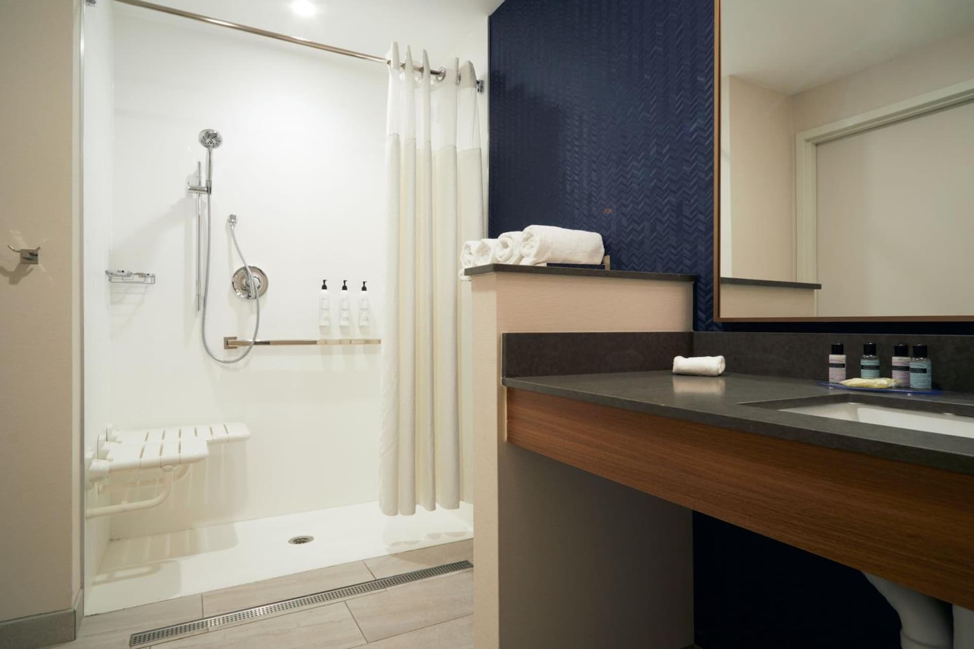 Fairfield by Marriott Inn & Suites Palmdale West gallery photo in Palmdale, CA — image 7