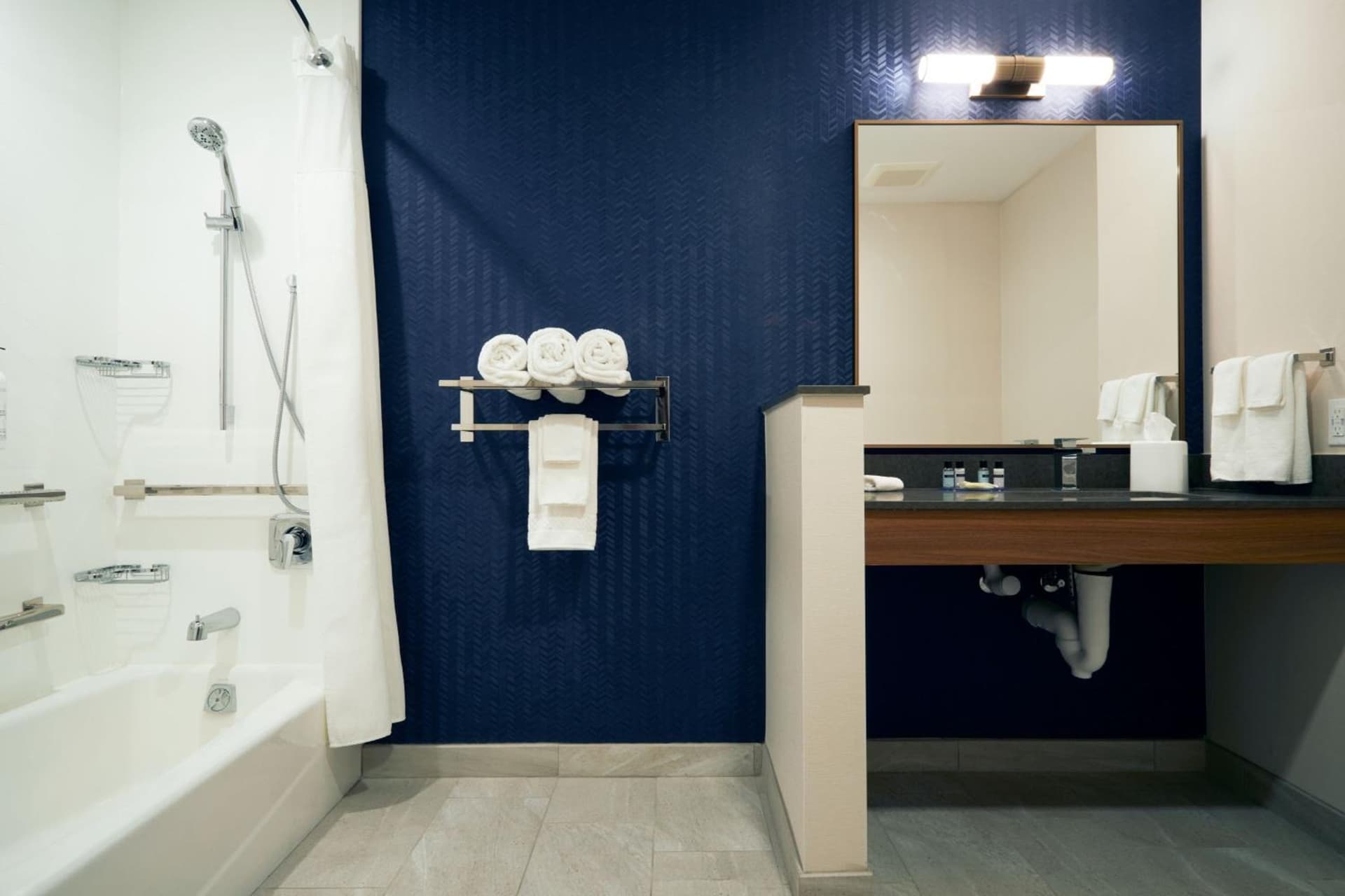 Fairfield by Marriott Inn & Suites Palmdale West gallery photo in Palmdale, CA — image 9