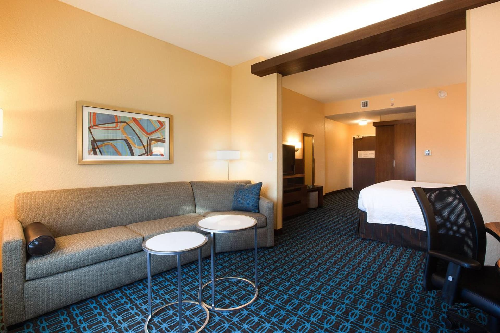 Fairfield Inn & Suites by Marriott Clearwater Beach gallery photo in Clearwater Beach, FL — image 5