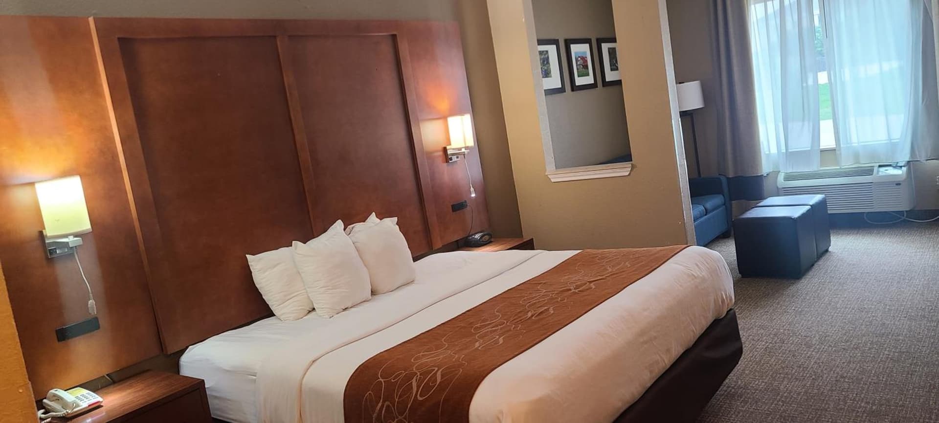 Comfort Suites New Braunfels - San Antonio Area interior in New Braunfels, TX — gallery photo 2