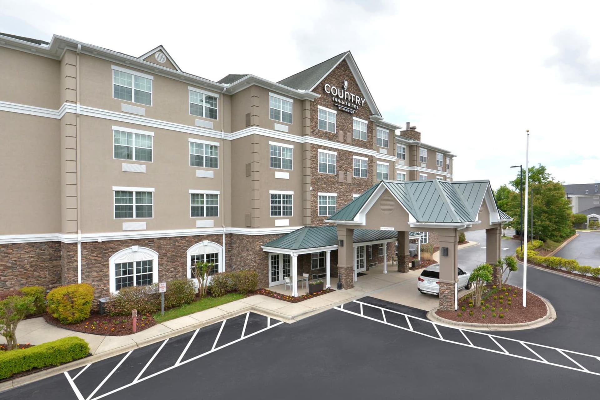 Country Inn & Suites by Radisson, Asheville West near Biltmore gallery photo in Asheville, NC — image 4