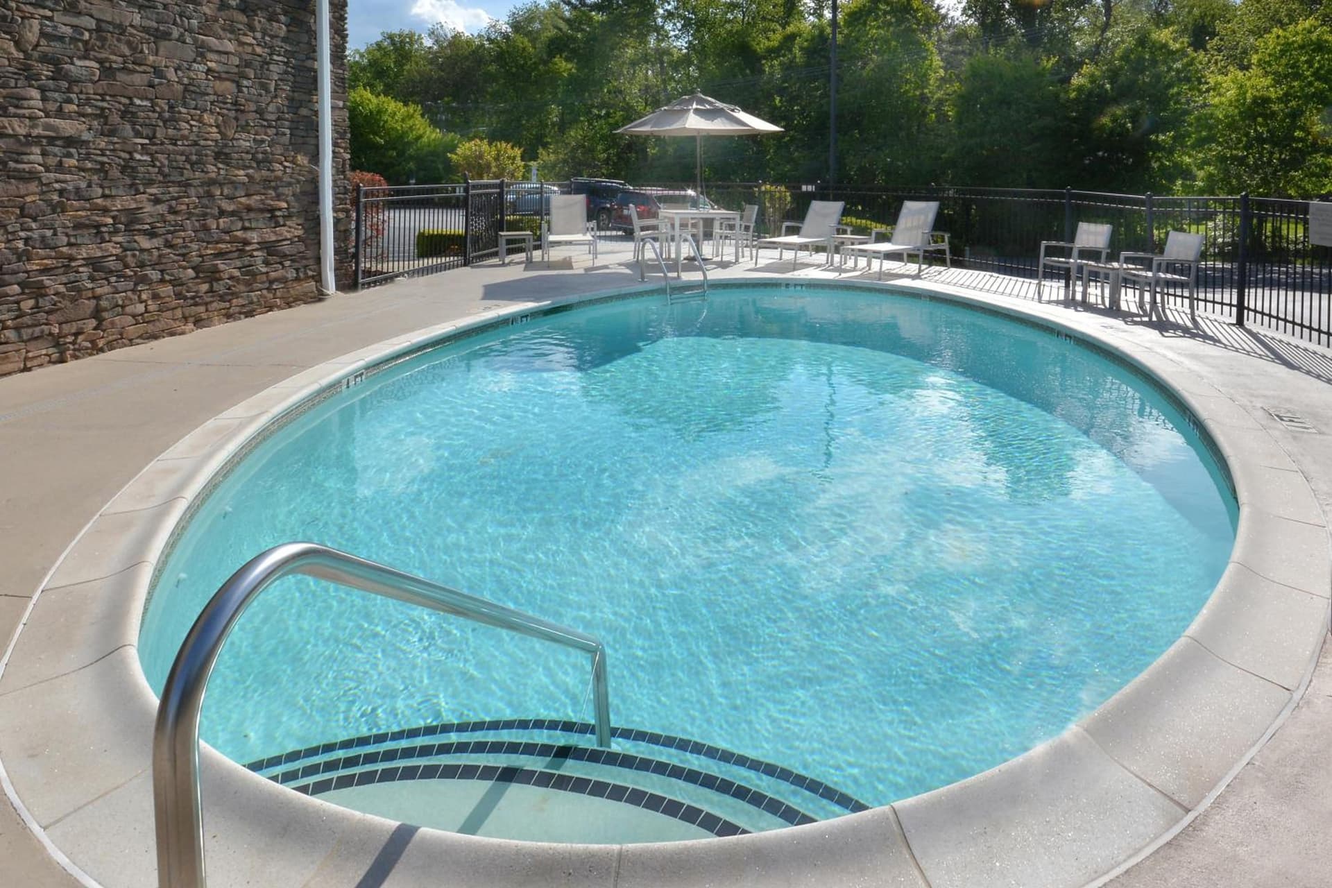 Country Inn & Suites by Radisson, Asheville West near Biltmore gallery photo in Asheville, NC — image 41