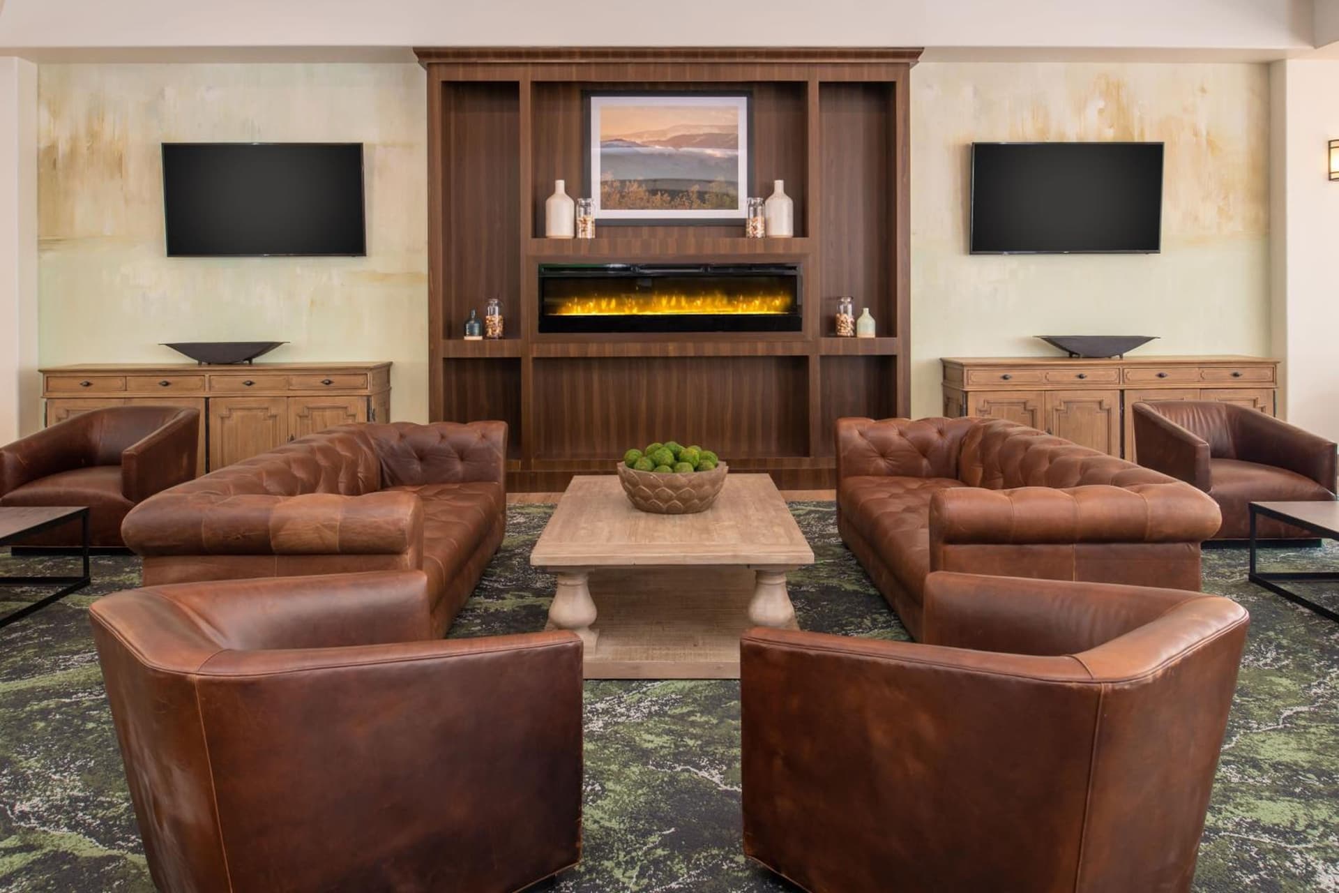 Four Points by Sheraton Santa Cruz Scotts Valley property views in Scotts Valley, CA — gallery photo 3