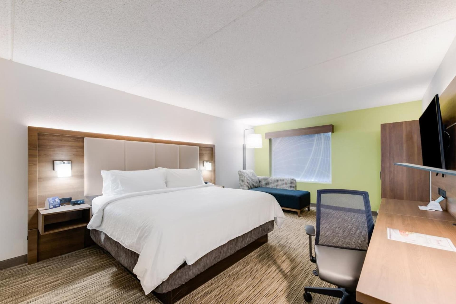 Holiday Inn Express Naperville by IHG gallery photo in Naperville, IL — image 47