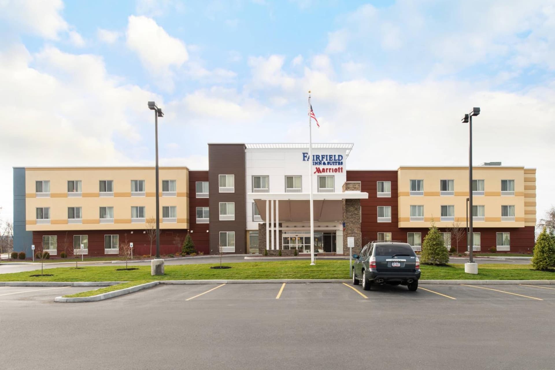 Fairfield Inn & Suites by Marriott Utica property views in Utica, NY — gallery photo 3