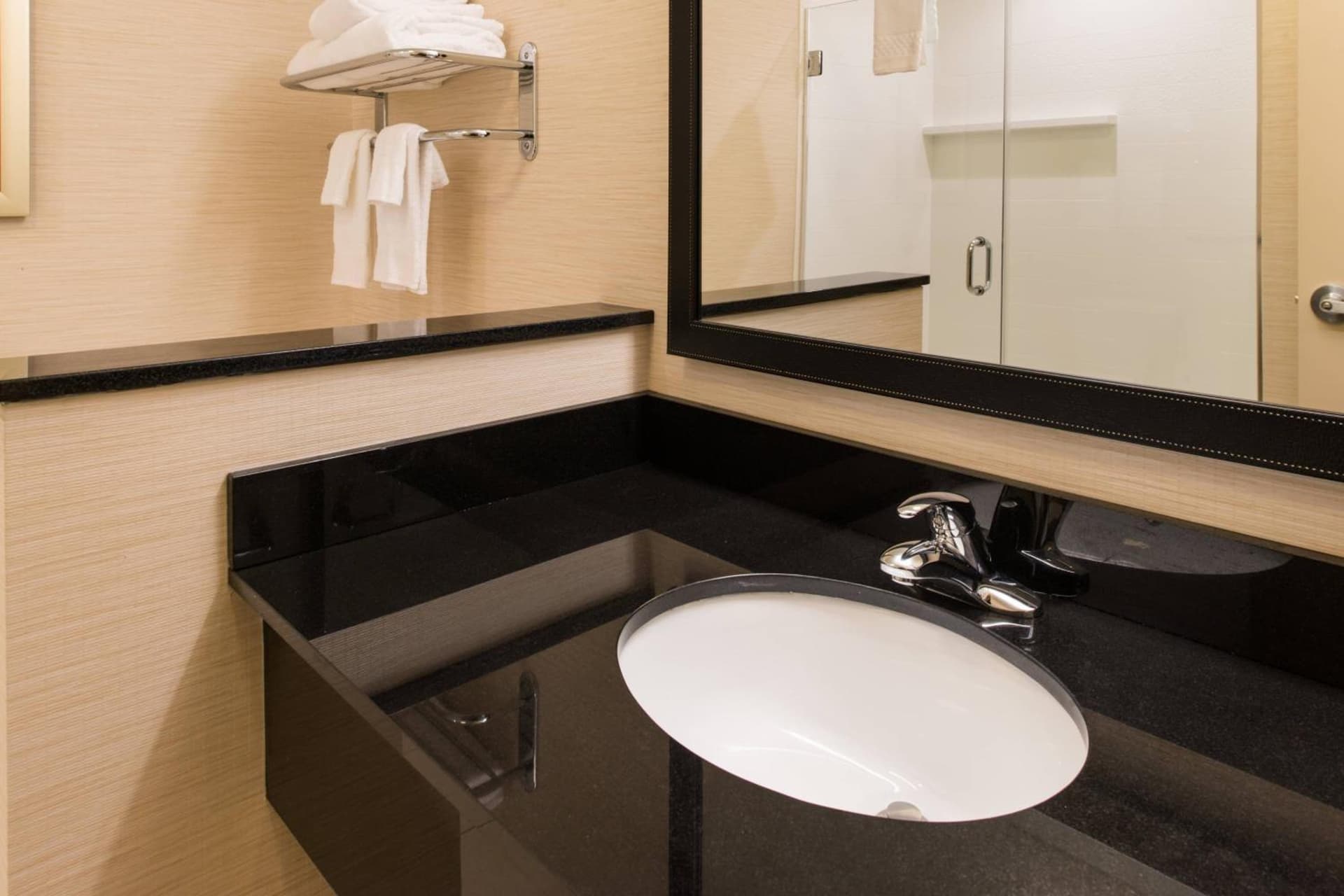 Fairfield Inn & Suites by Marriott Utica gallery photo in Utica, NY — image 4