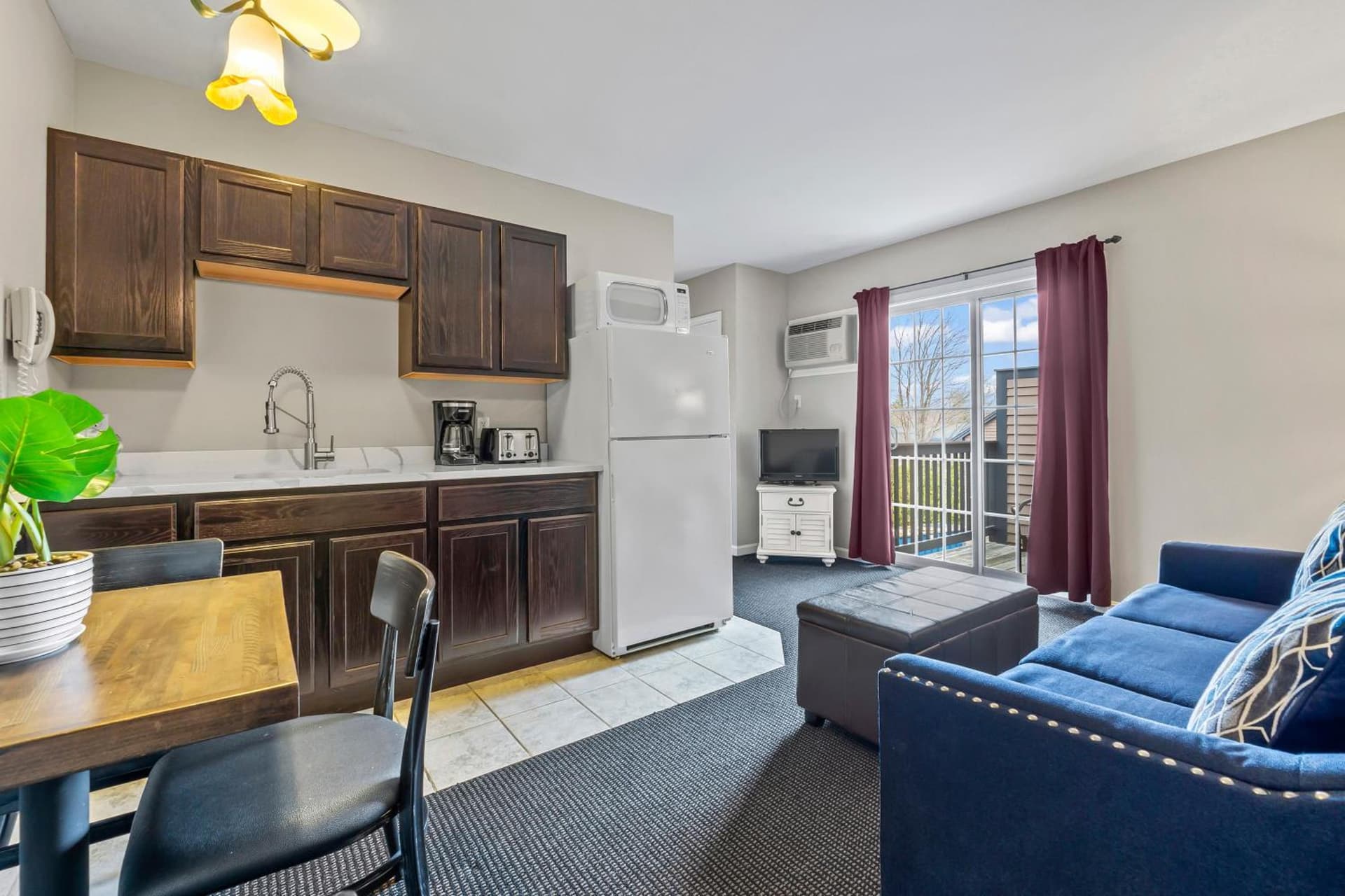 Sea Rose Suites gallery photo in Ogunquit — image 29