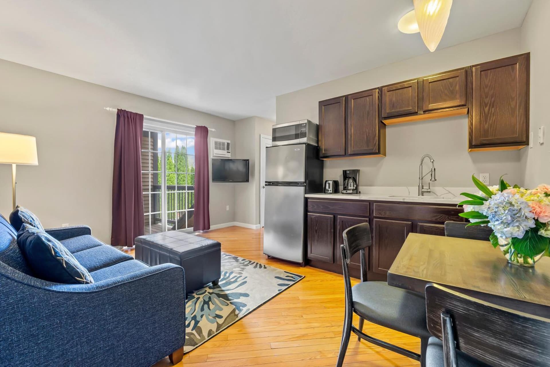 Sea Rose Suites gallery photo in Ogunquit — image 15