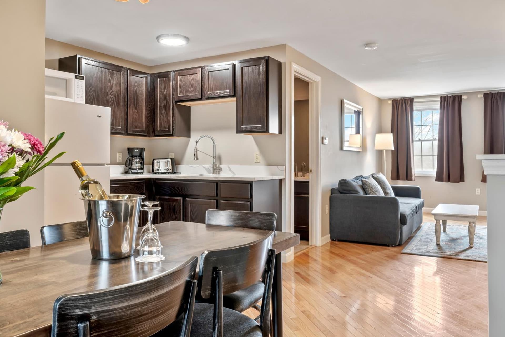 Sea Rose Suites gallery photo in Ogunquit — image 4