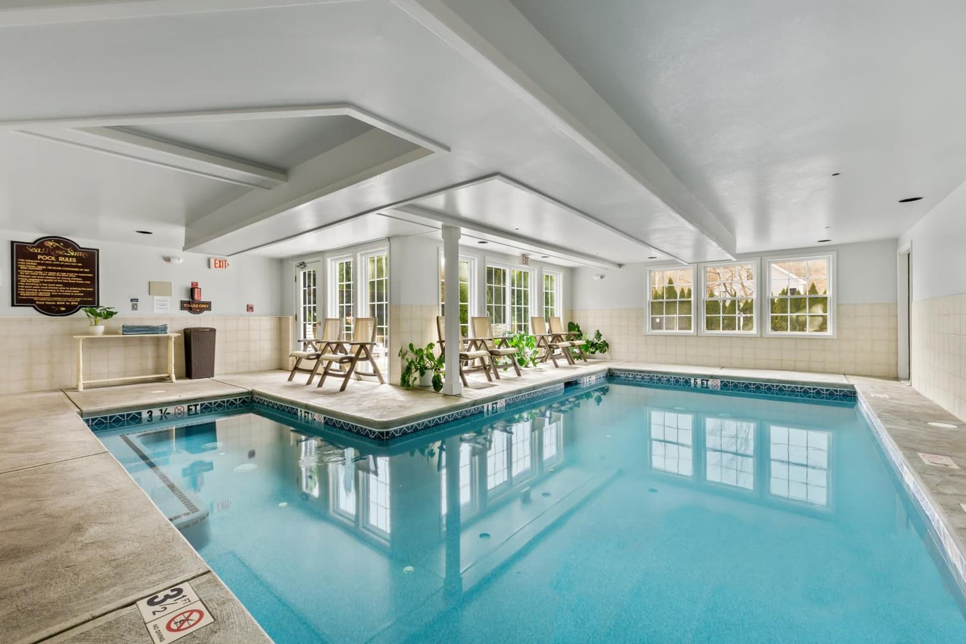 Sea Rose Suites gallery photo in Ogunquit — image 45