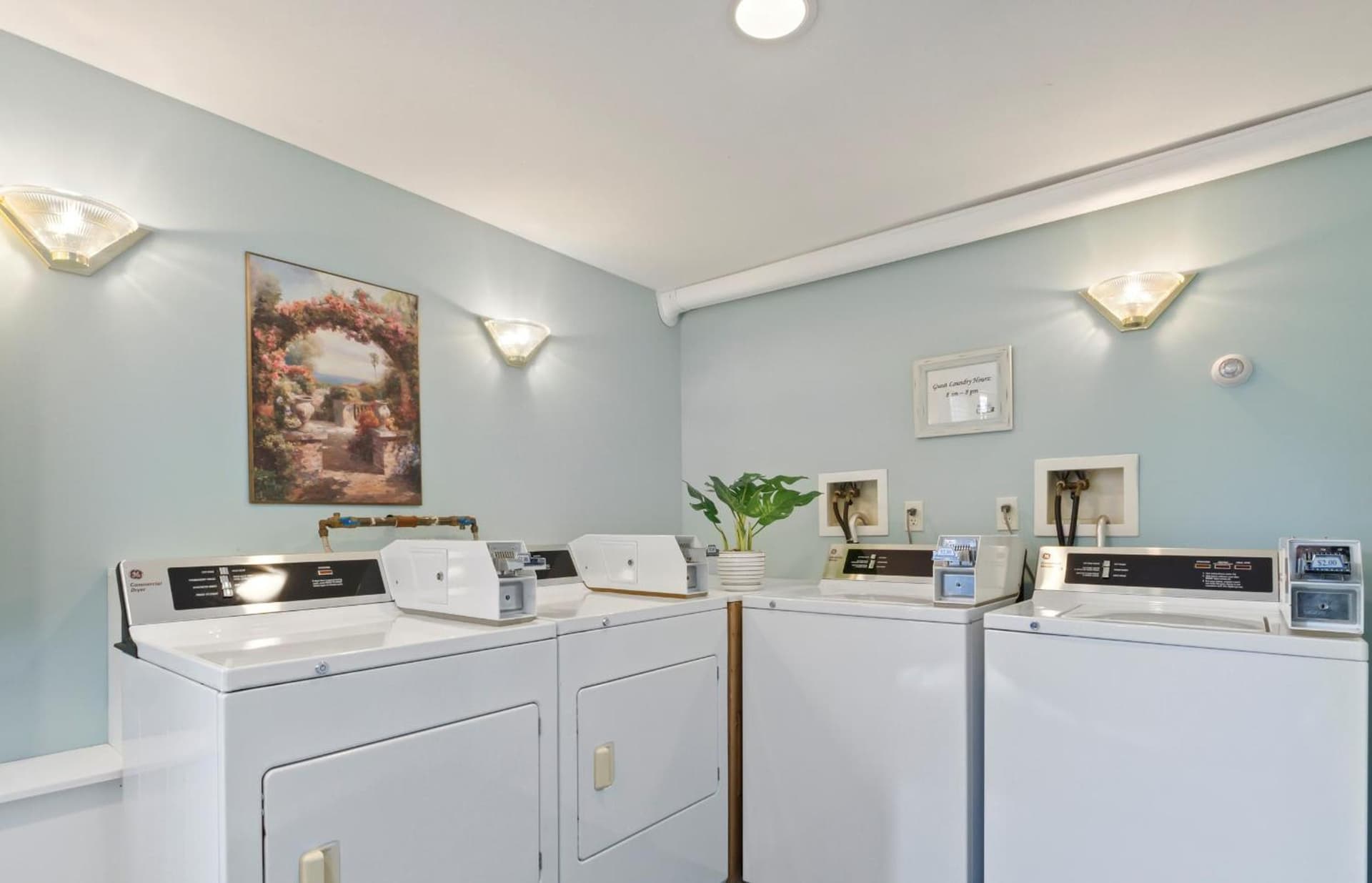 Sea Rose Suites gallery photo in Ogunquit — image 17