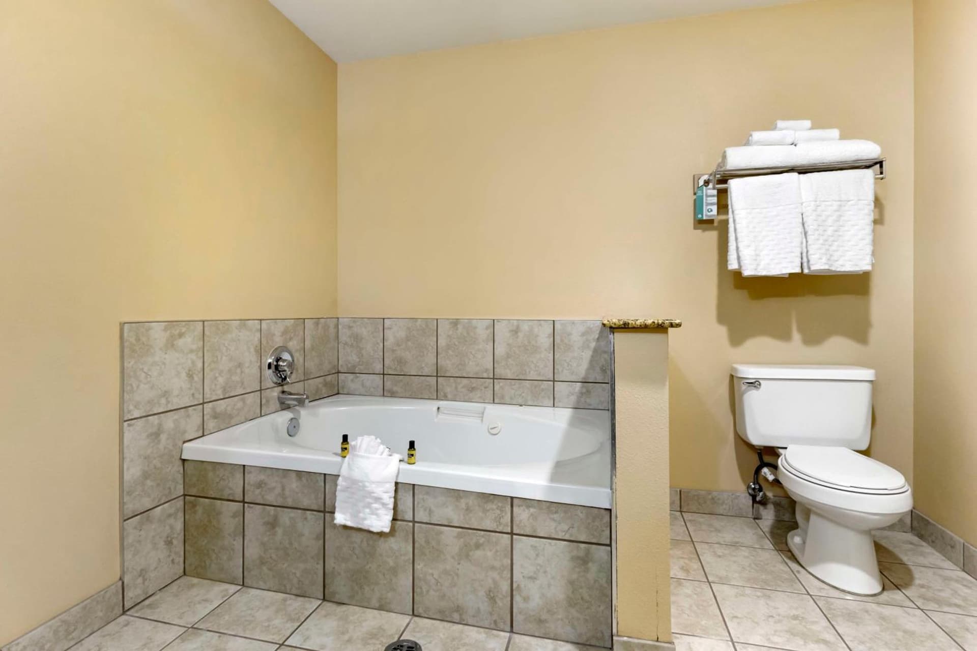 Best Western Plus The Inn at Horse Heaven gallery photo in Prosser, WA — image 46