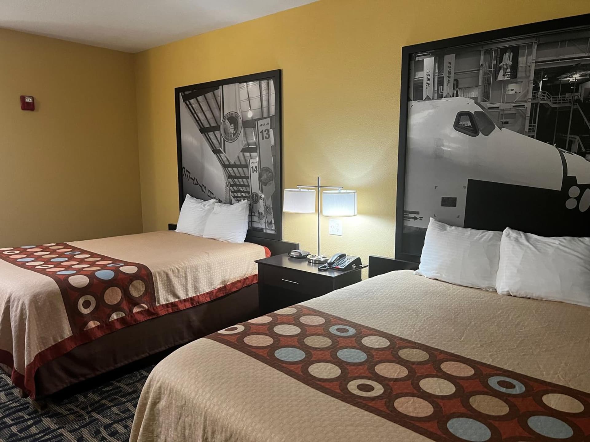 Super 8 by Wyndham Pasadena property views in Pasadena, TX — gallery photo 3