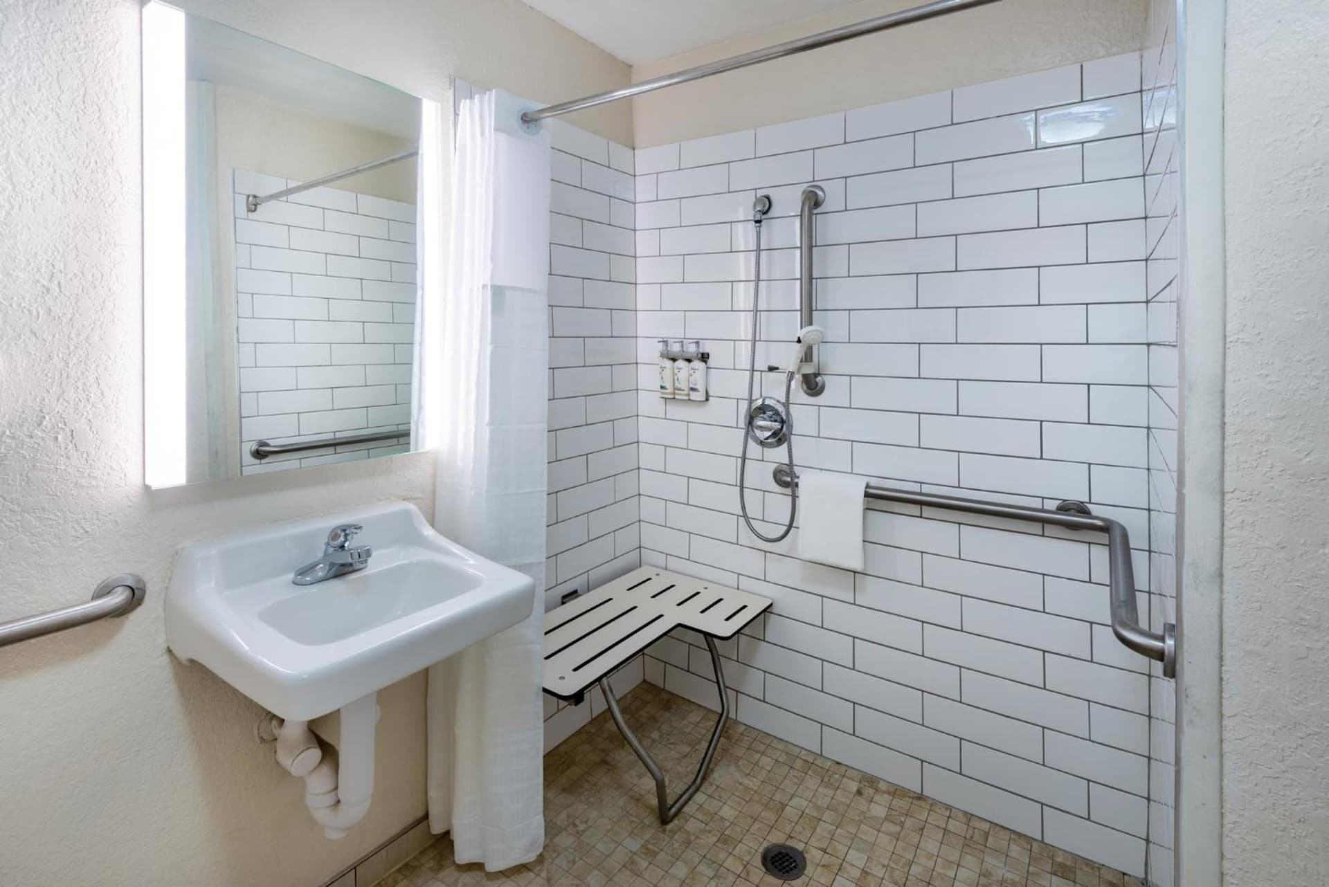 Candlewood Suites Chesapeake-Suffolk by IHG gallery photo in Chesapeake, VA — image 12