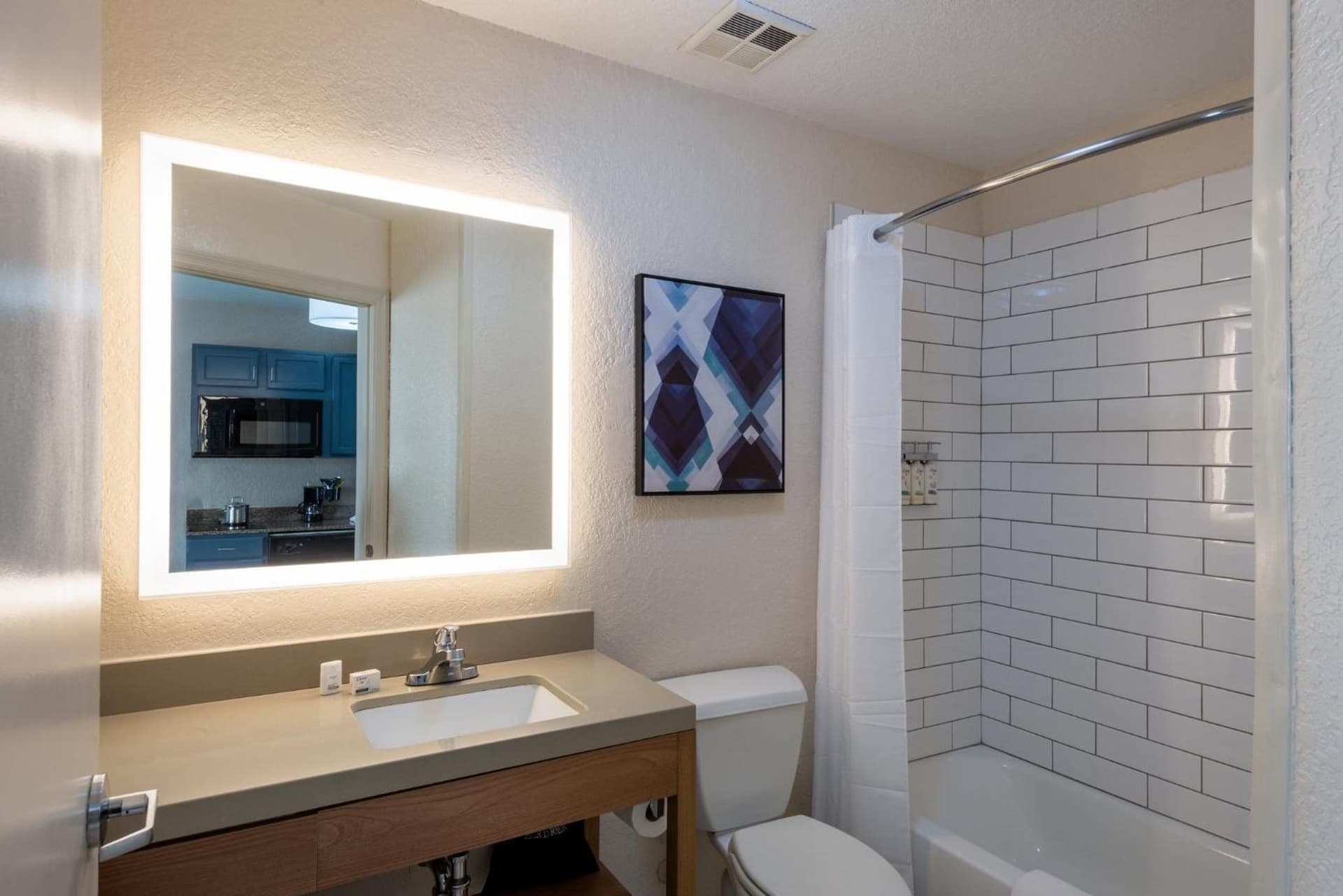 Candlewood Suites Chesapeake-Suffolk by IHG interior in Chesapeake, VA — gallery photo 2