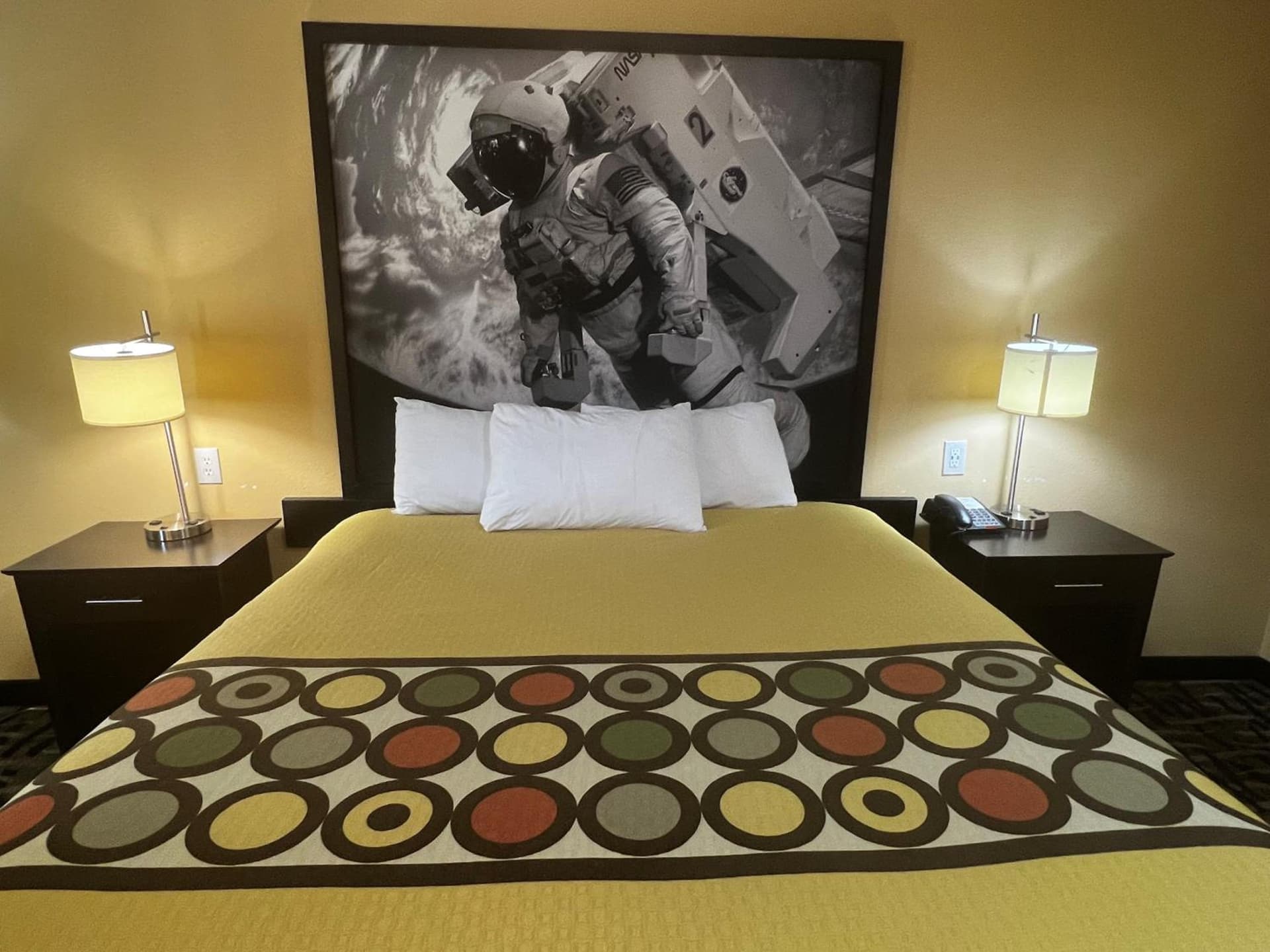 Super 8 by Wyndham Pasadena gallery photo in Pasadena, TX — image 58
