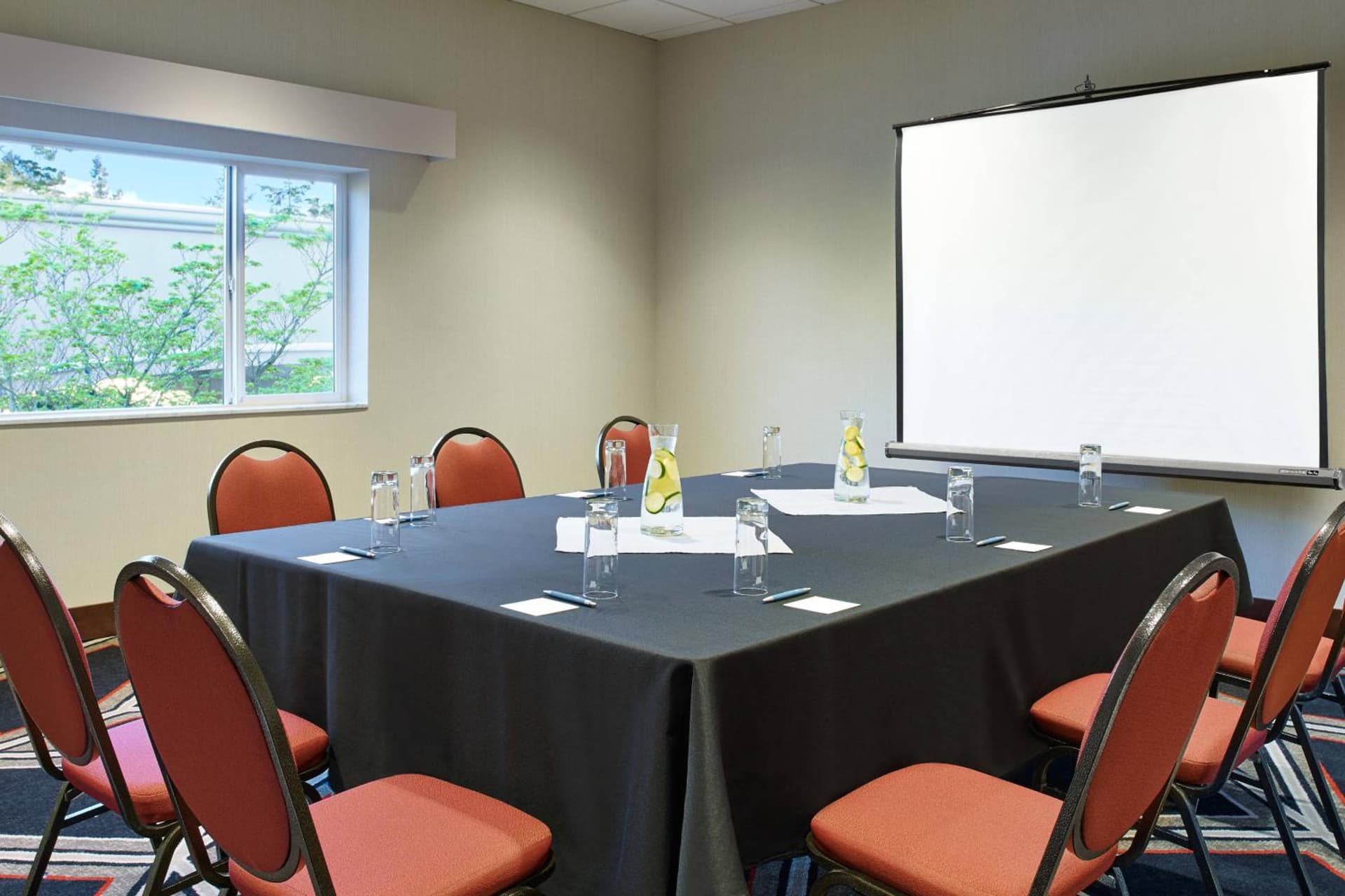 Four Points by Sheraton Bellingham Hotel & Conference Center gallery photo in Bellingham, WA — image 17