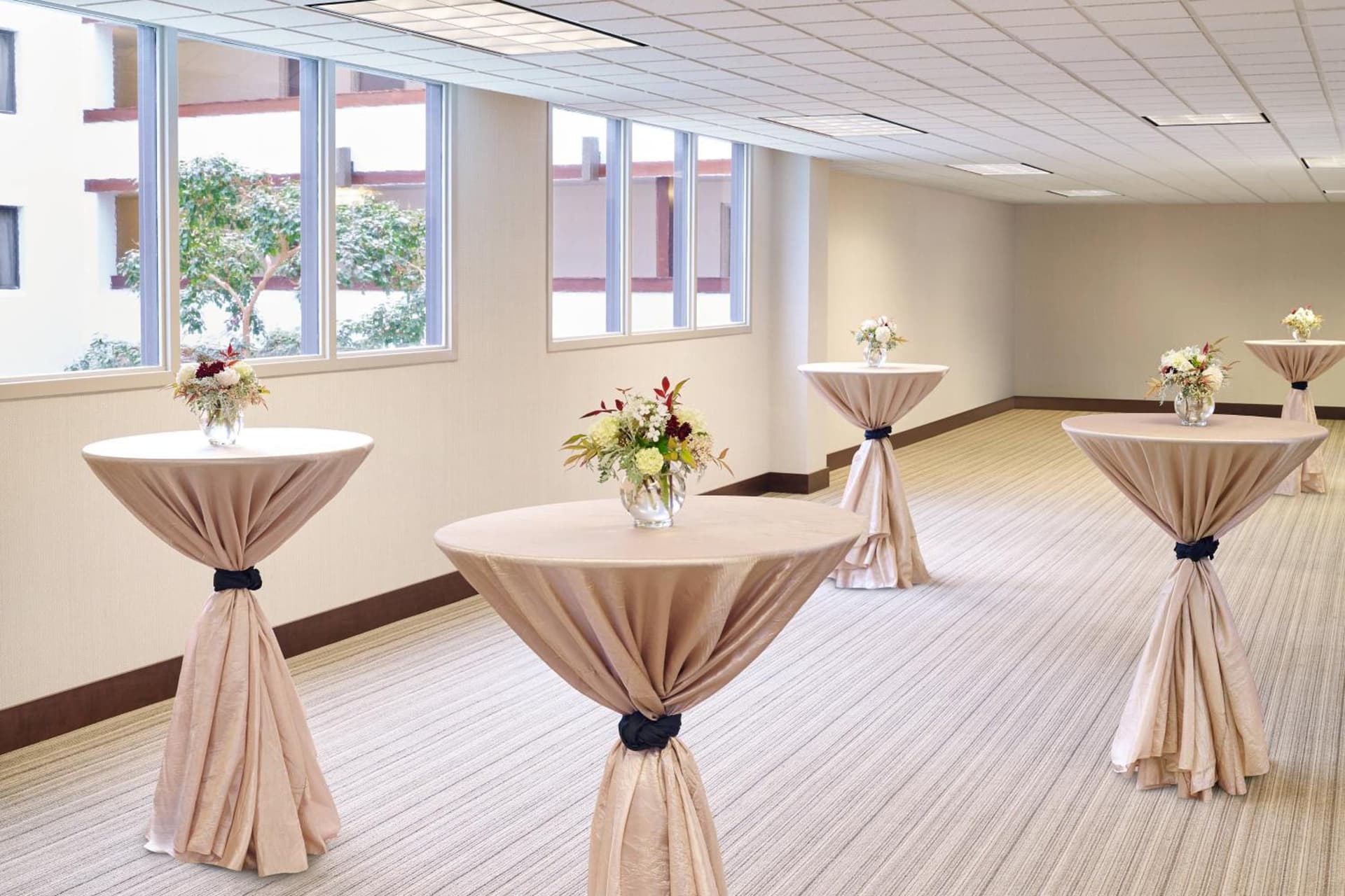 Four Points by Sheraton Bellingham Hotel & Conference Center gallery photo in Bellingham, WA — image 25