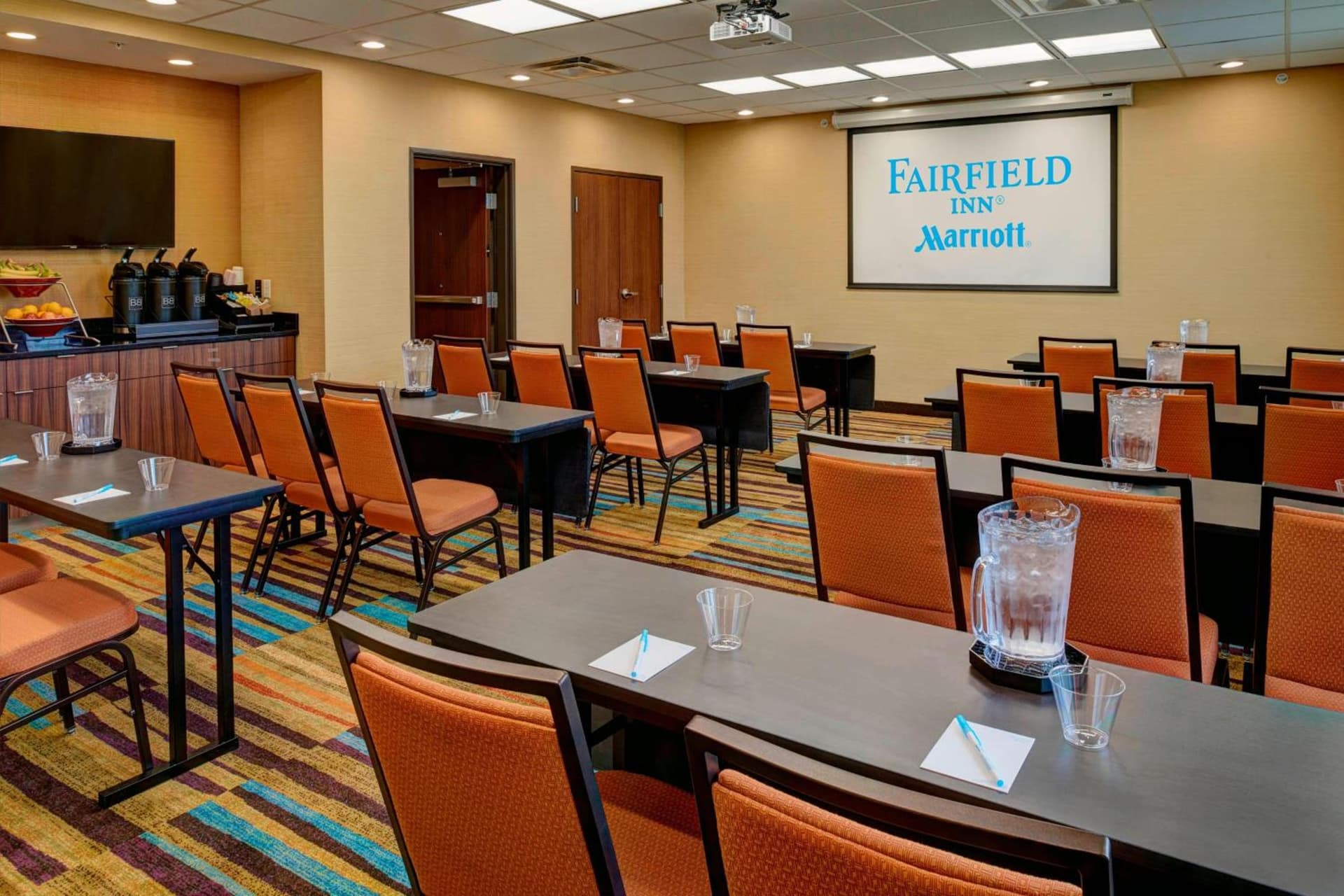 Fairfield Inn & Suites by Marriott Detroit Troy property views in Troy, MI — gallery photo 3