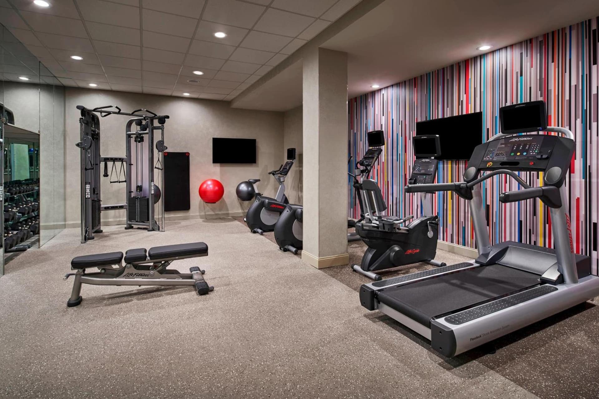 Sonesta Hotel Baltimore Inner Harbor gallery photo in Baltimore, MD — image 6