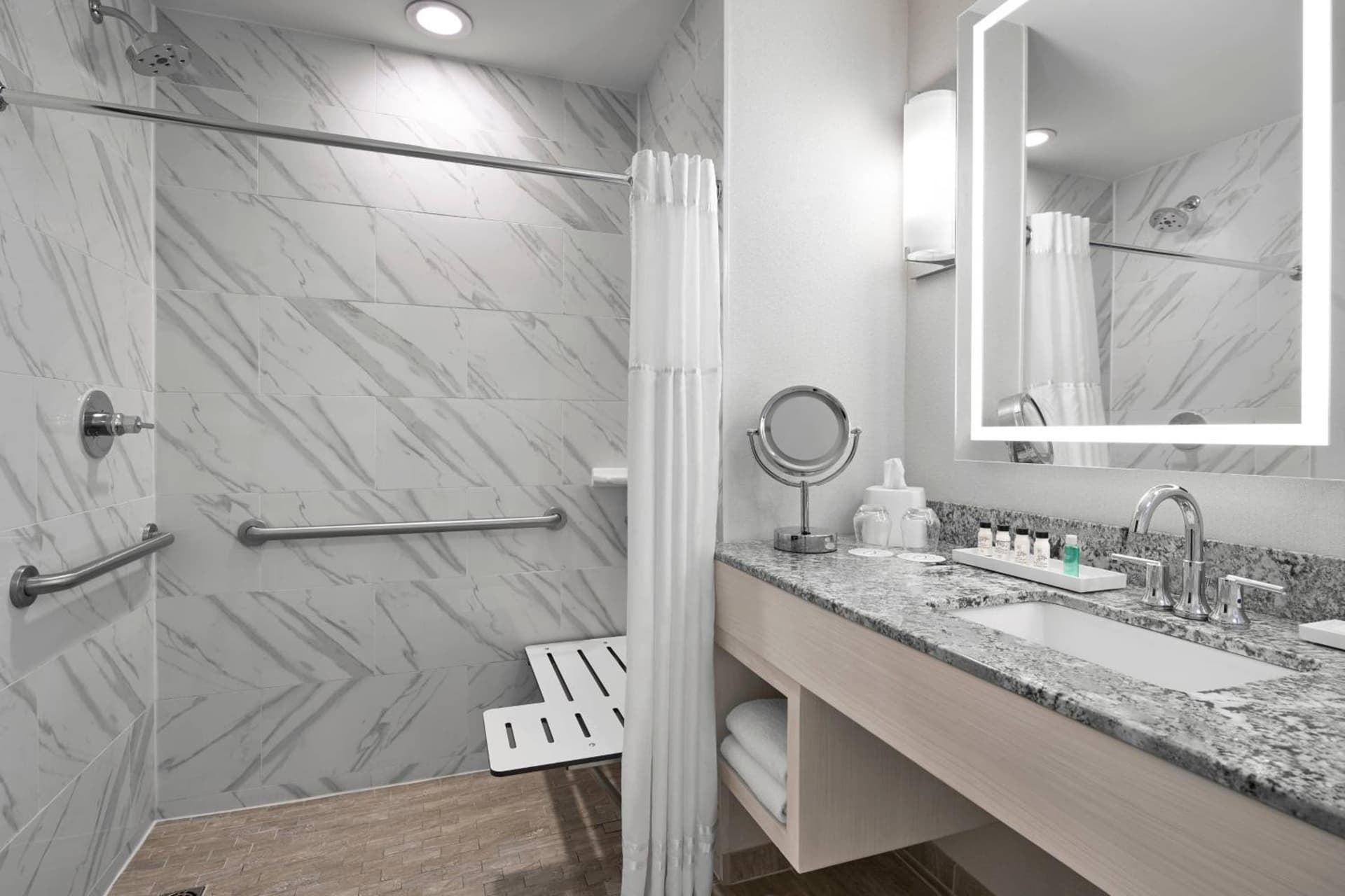 Sonesta Hotel Baltimore Inner Harbor gallery photo in Baltimore, MD — image 10